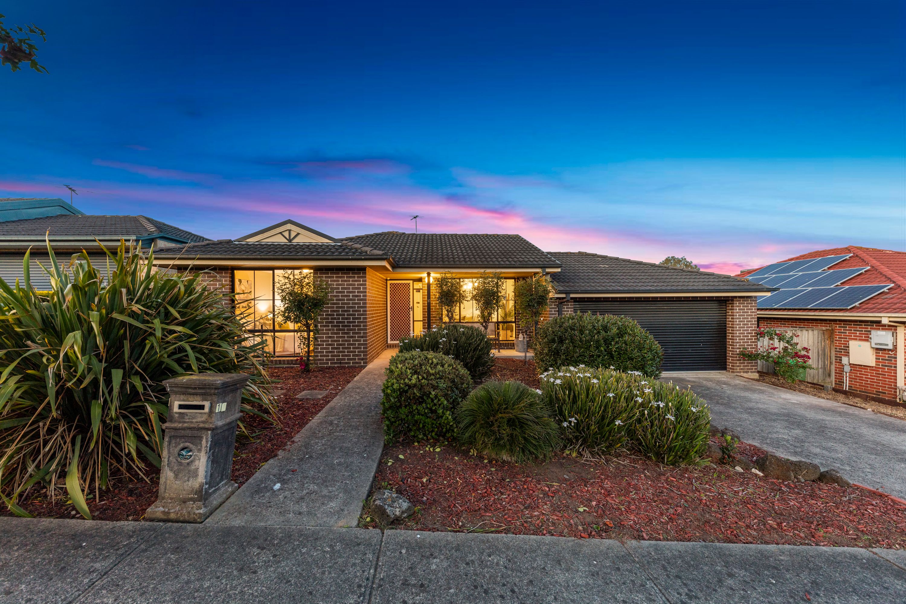 10 Tuscany Rise, Pakenham VIC 3810