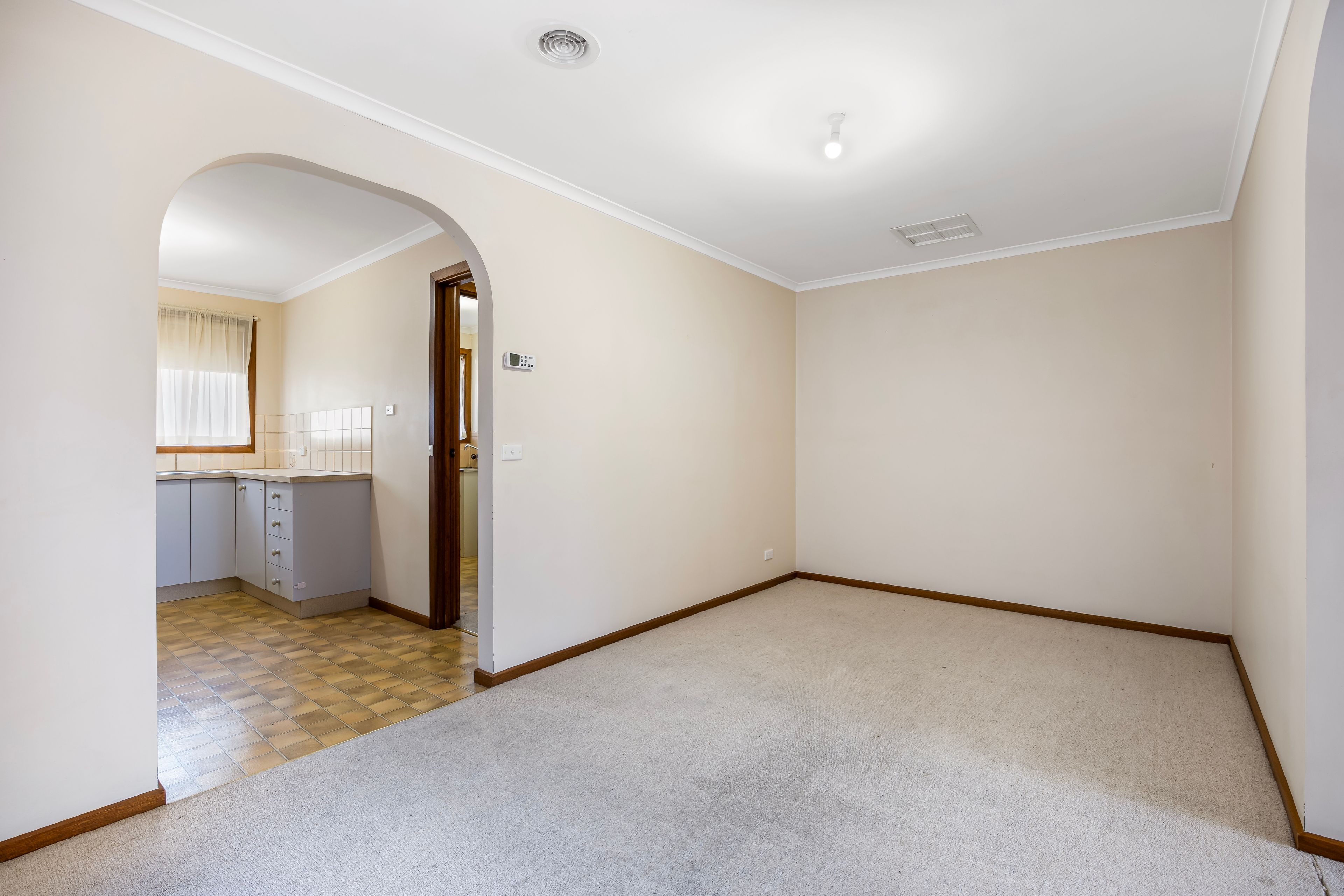2/508 Sherrard Street, Black Hill, VIC 3350