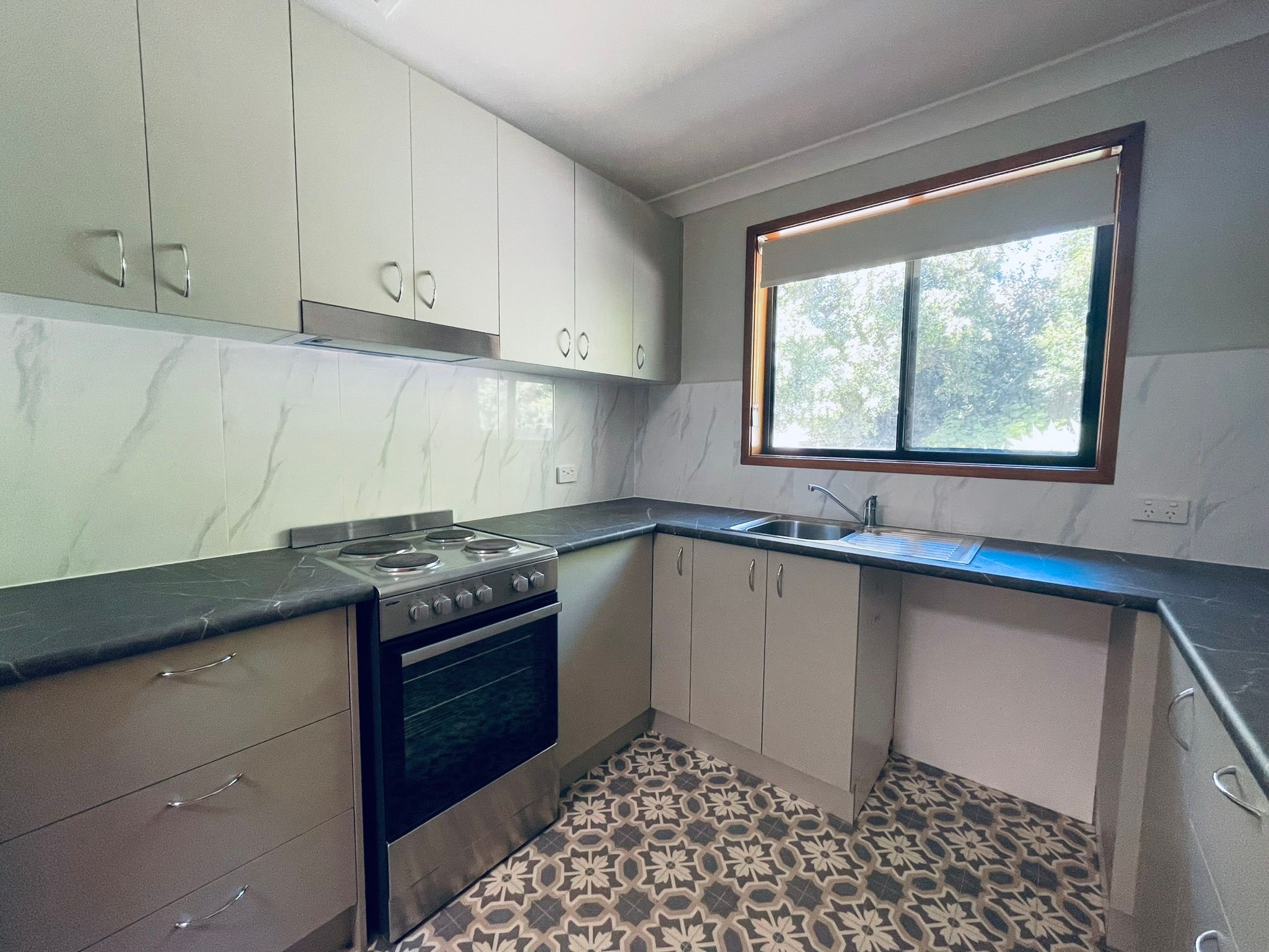 1/4 Gibson Close, Singleton Heights, NSW 2330