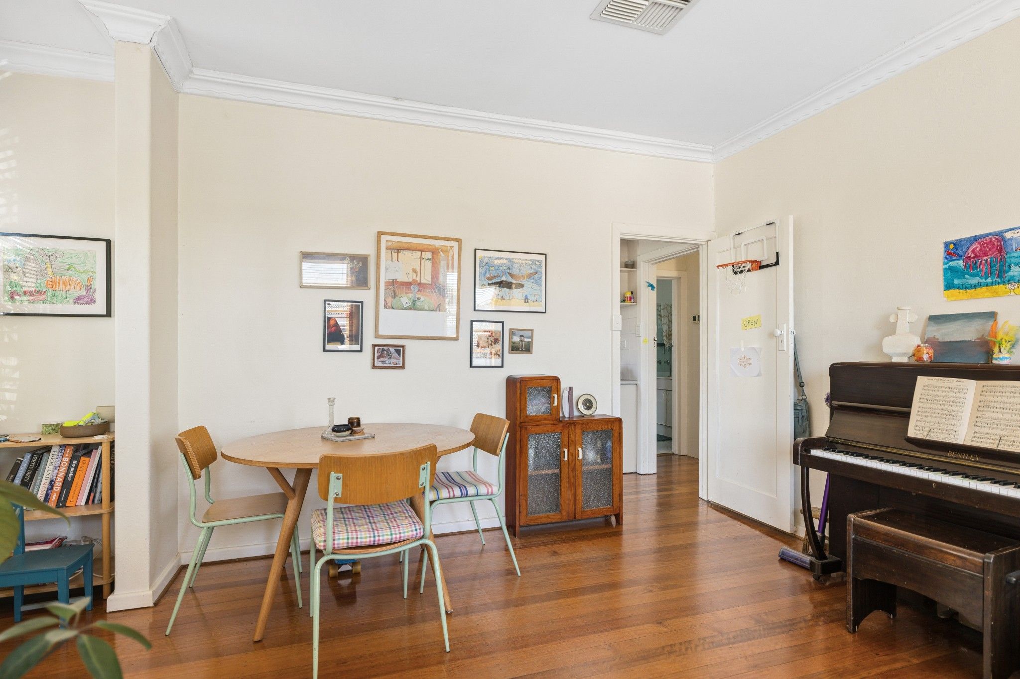 21 Henty Street — photo 4 of 16