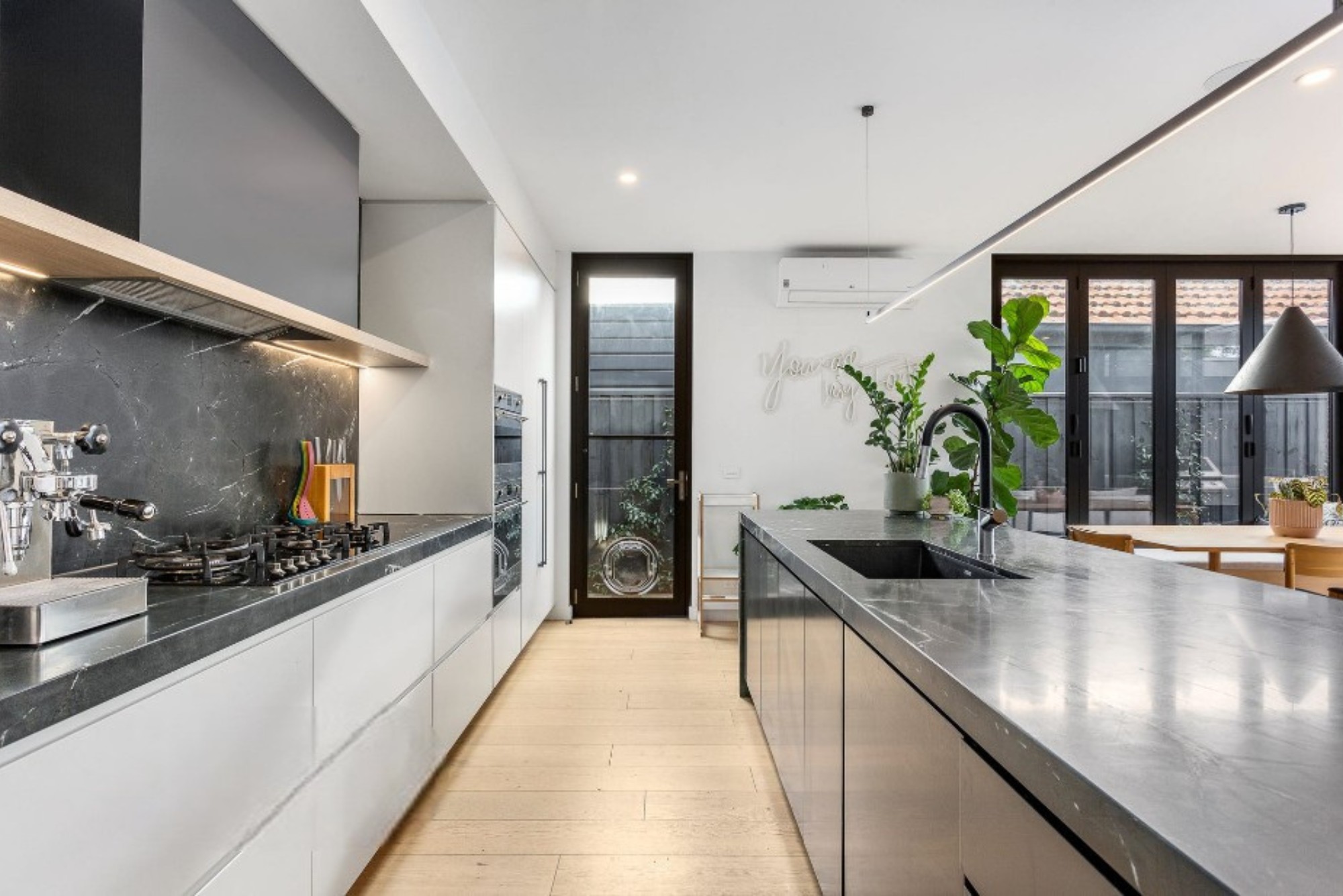 6A Lloyds Avenue, Caulfield East, VIC 3145