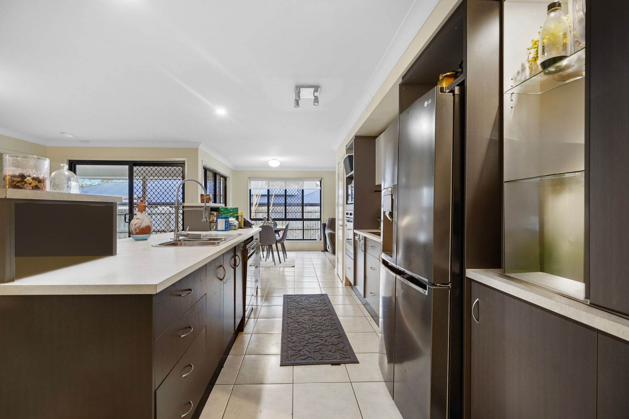 127 Currajong Place — photo 3 of 15