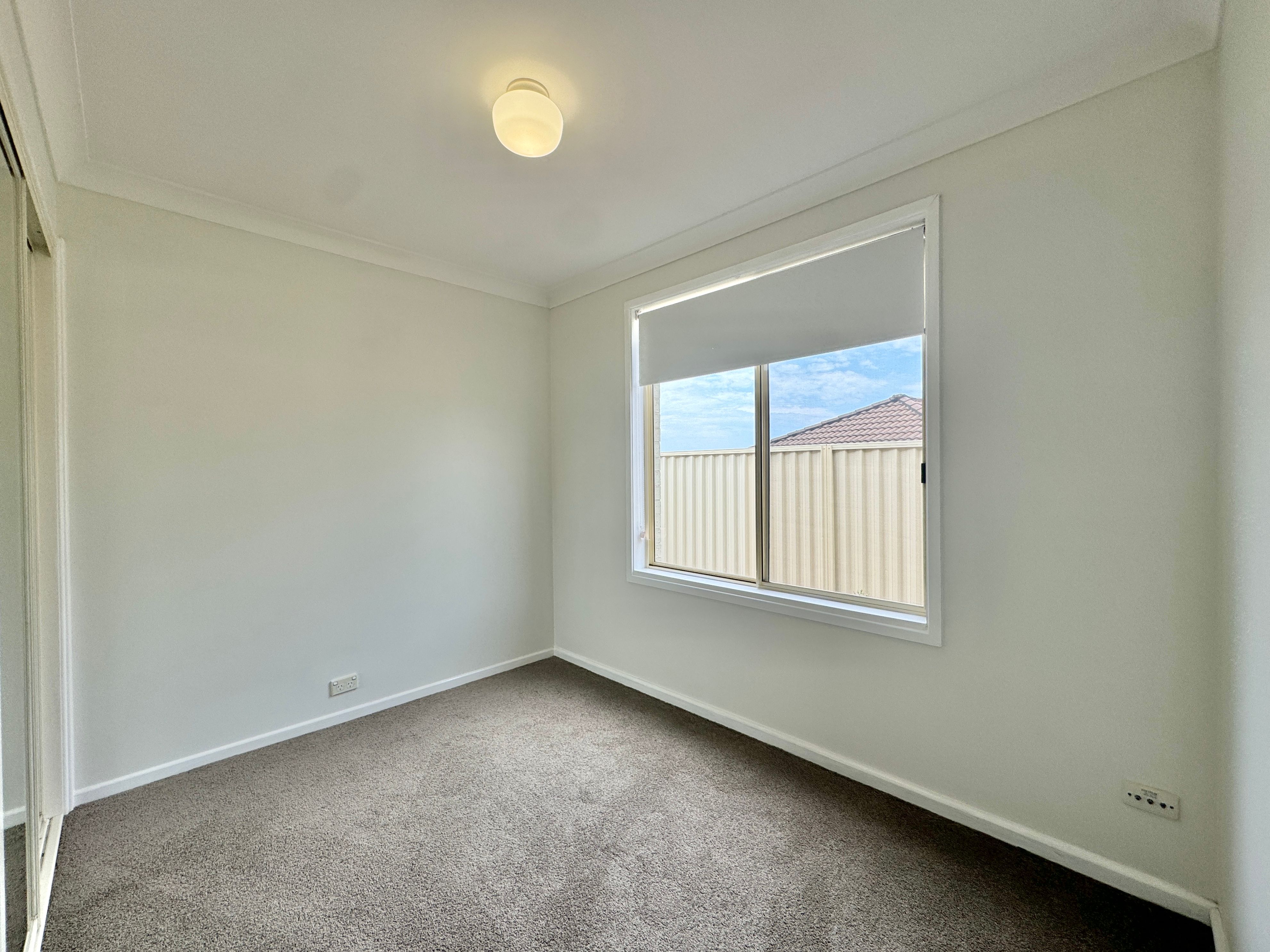 29 Loongana Crescent — photo 10 of 15