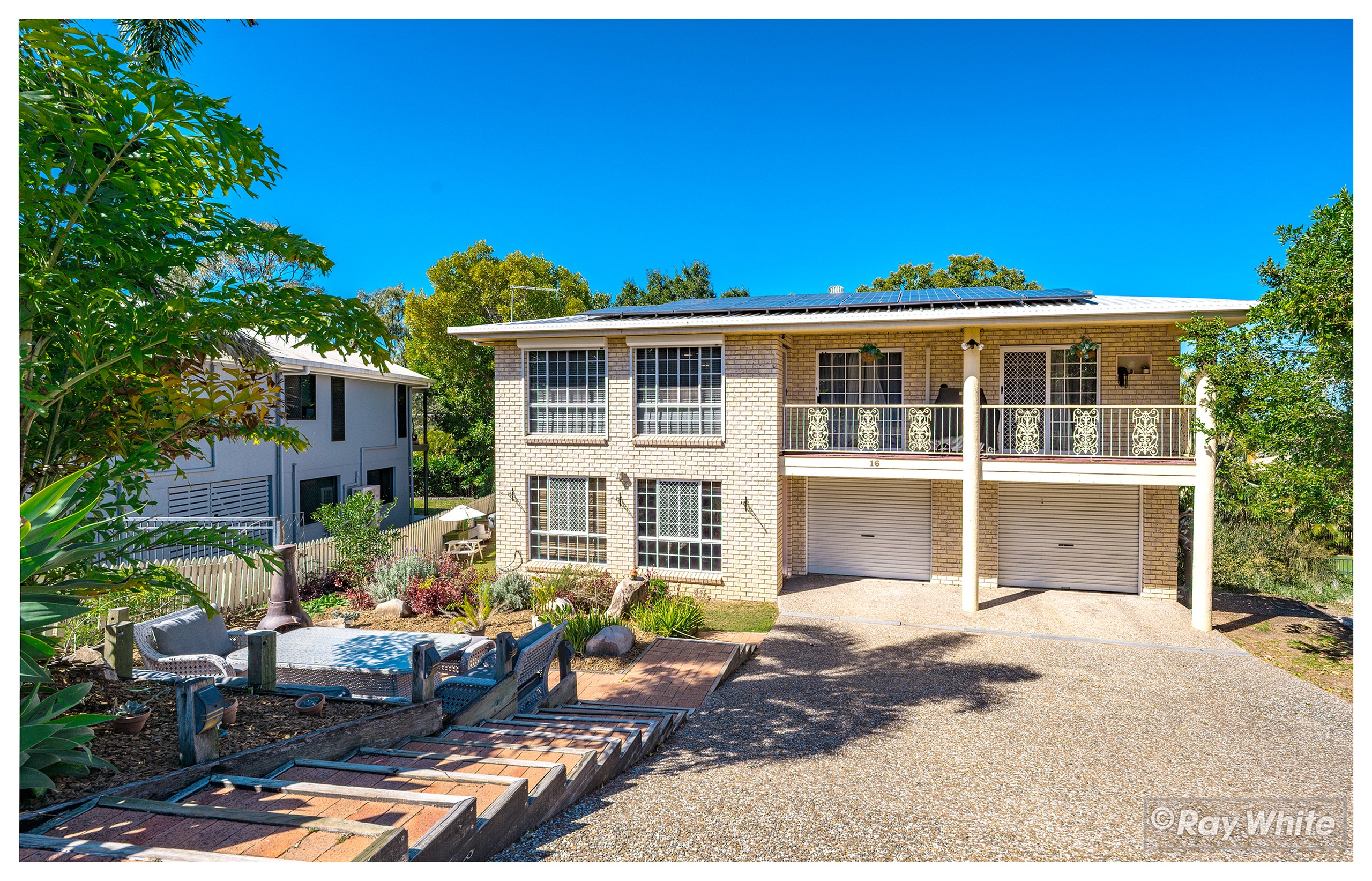 16 Hutcheon Street, Kawana, QLD 4701