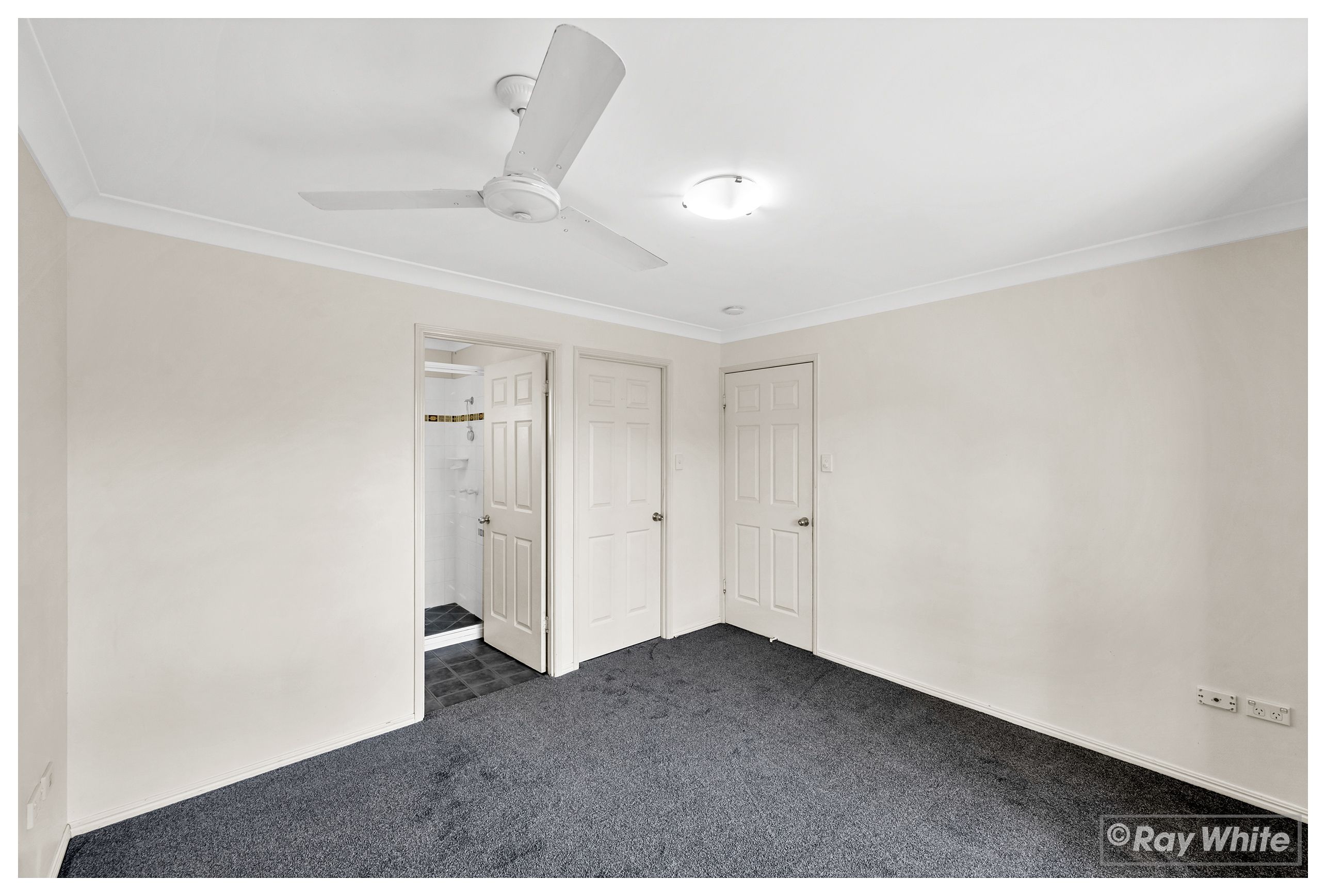 28 Donovan Crescent — photo 13 of 30
