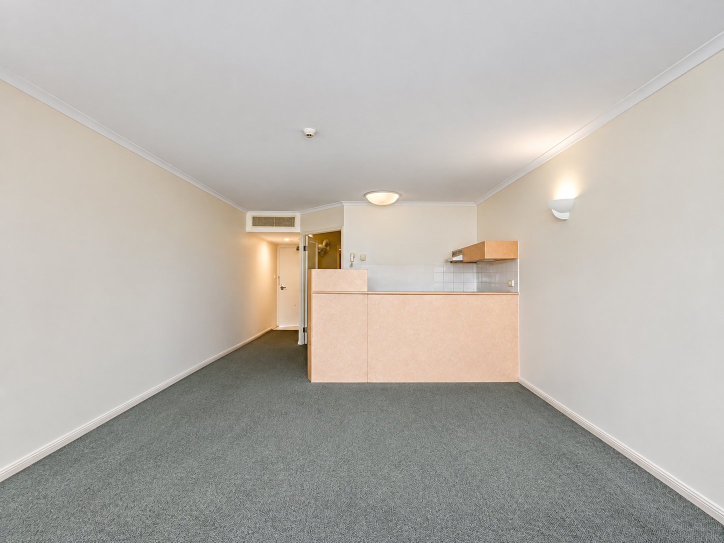 31/62-66 Abbott Street — photo 8 of 14