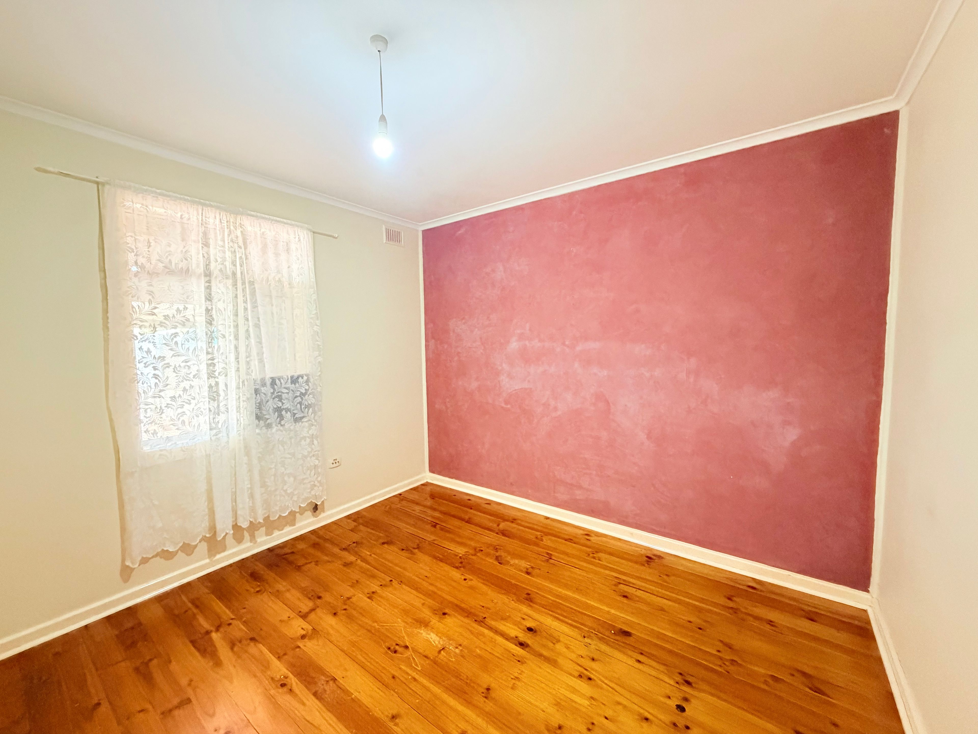 25 Dennis Street — photo 5 of 11