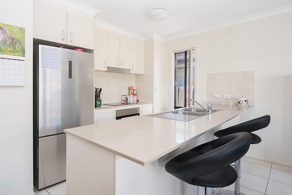 5 Drewett Avenue, Redbank Plains, QLD 4301