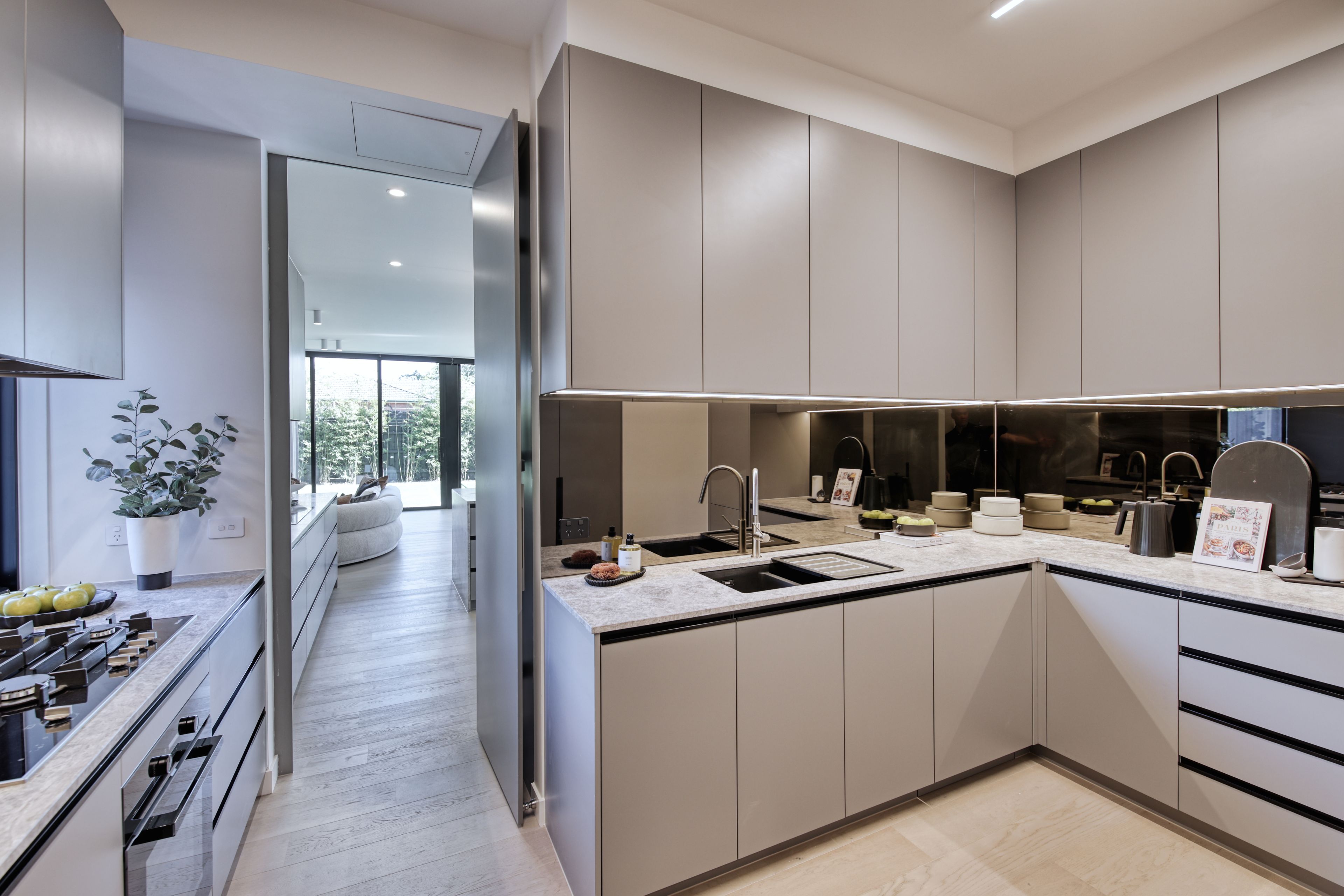 15 Scheele Street — photo 6 of 22