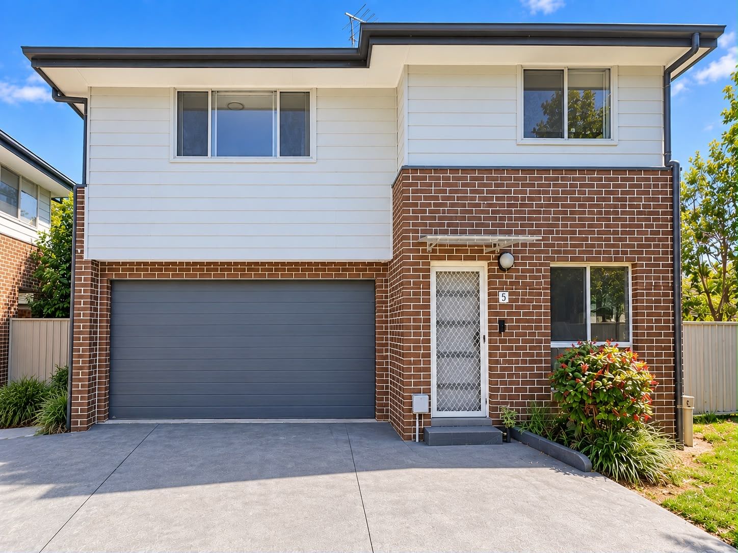 5/13 Stafford Street — photo from Ray White Glenmore Park