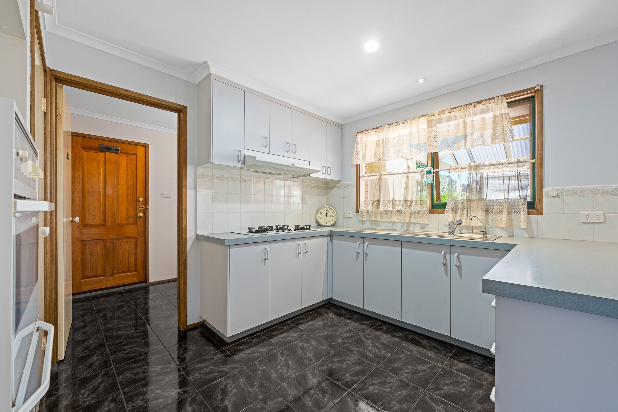 8 Lakeview Drive, Narre Warren South, VIC 3805