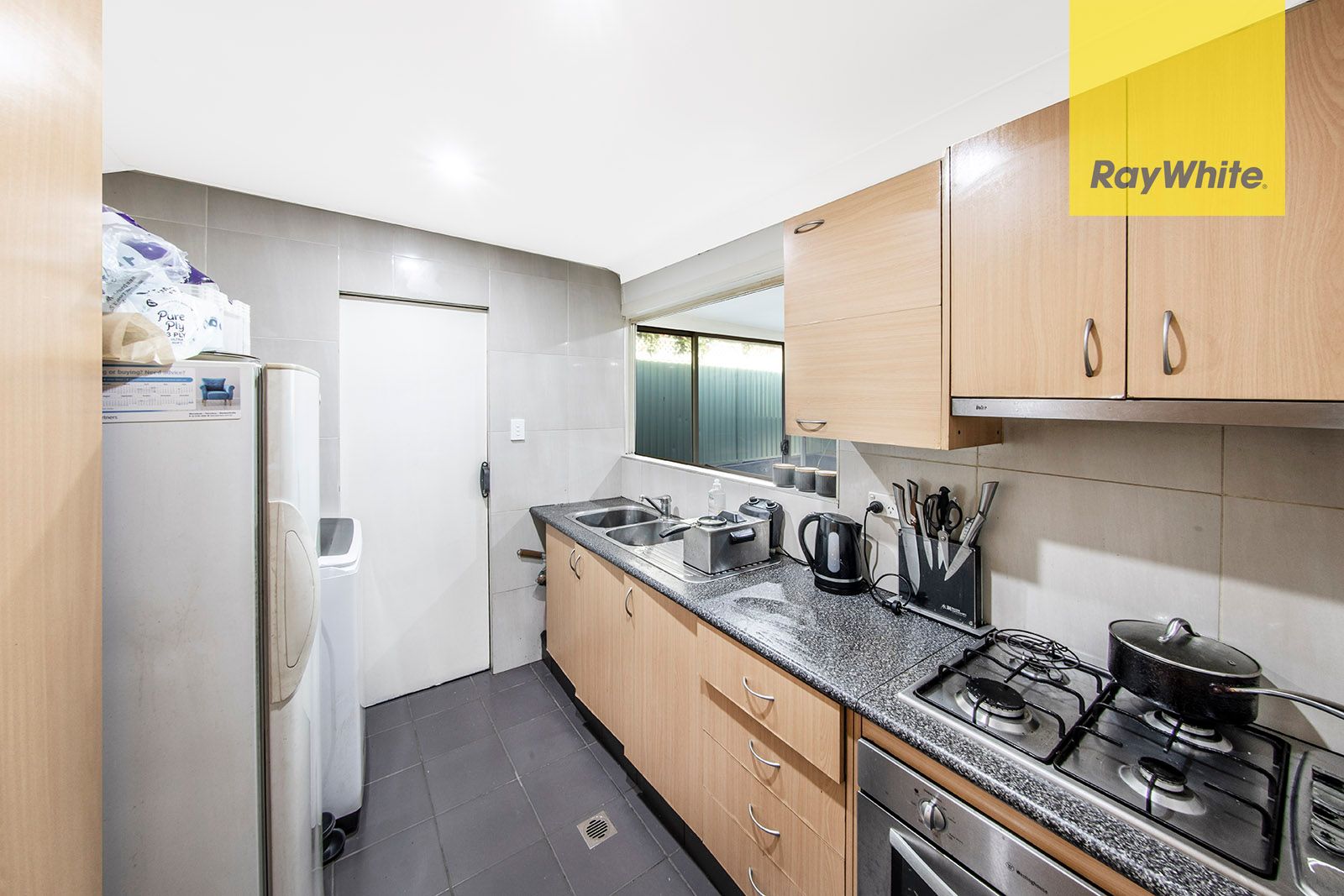 32 Barcom Street — photo 12 of 14