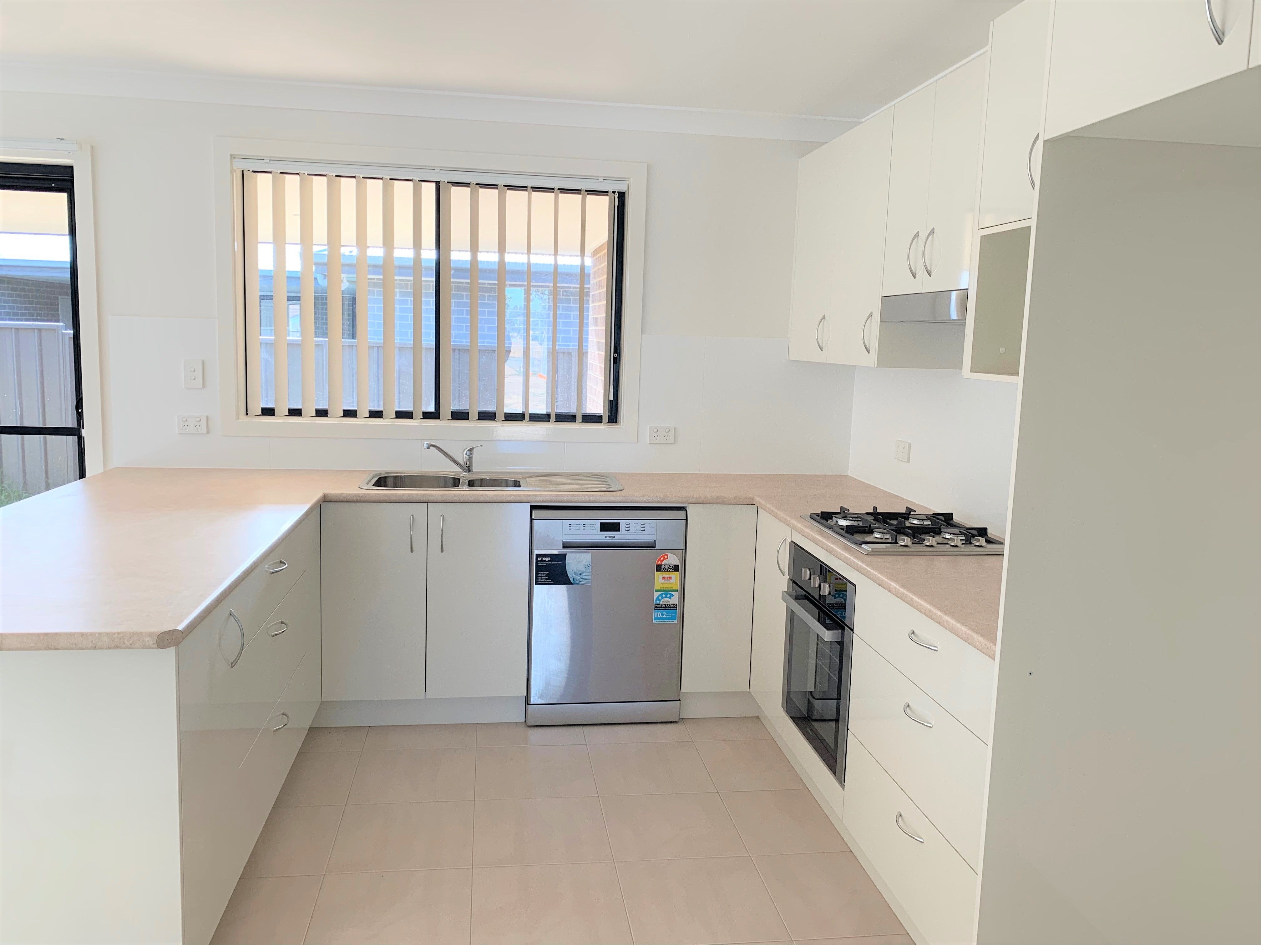 7 Huxtable Place, Goulburn, NSW 2580