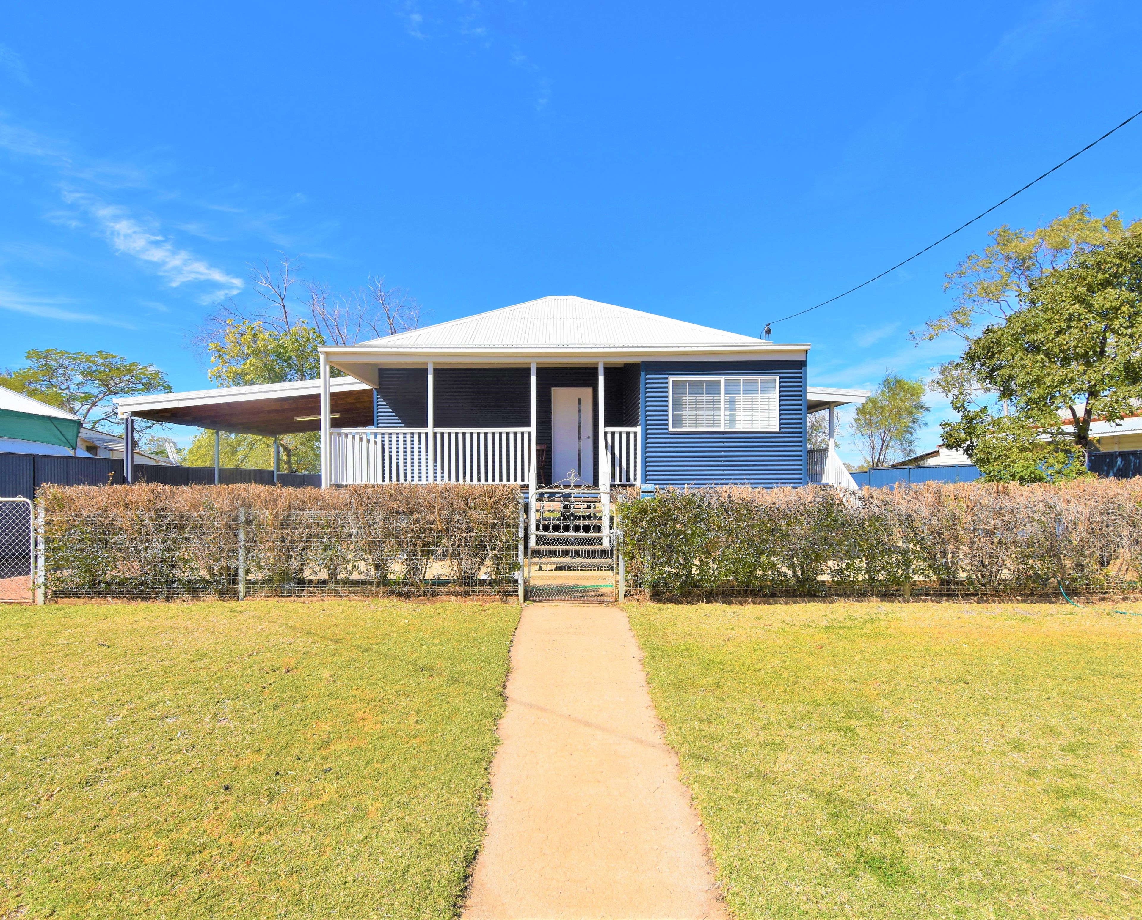 174 Crane Street, Longreach QLD 4730
