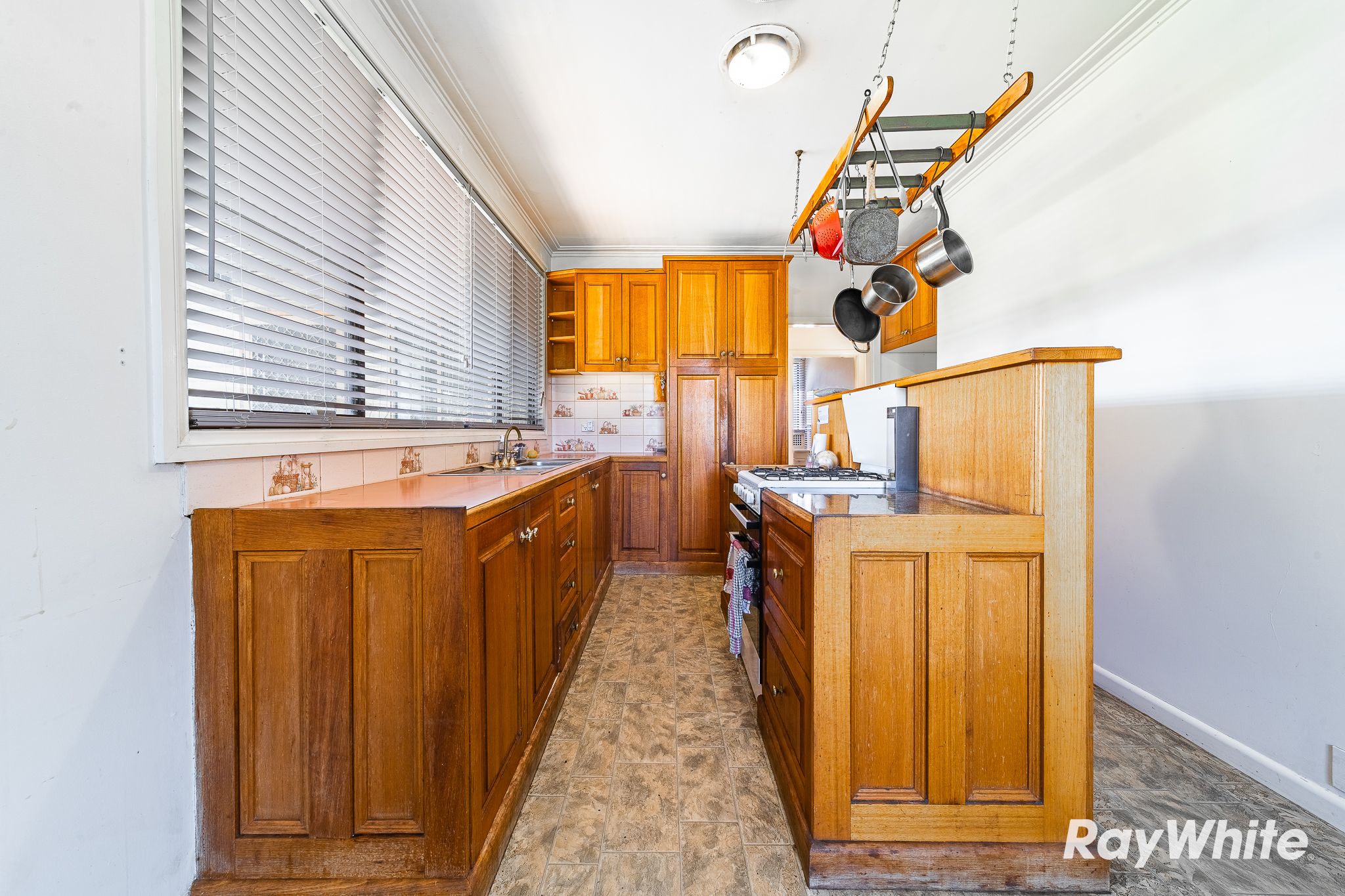 11 Rowe Street, Golden Square, VIC 3555