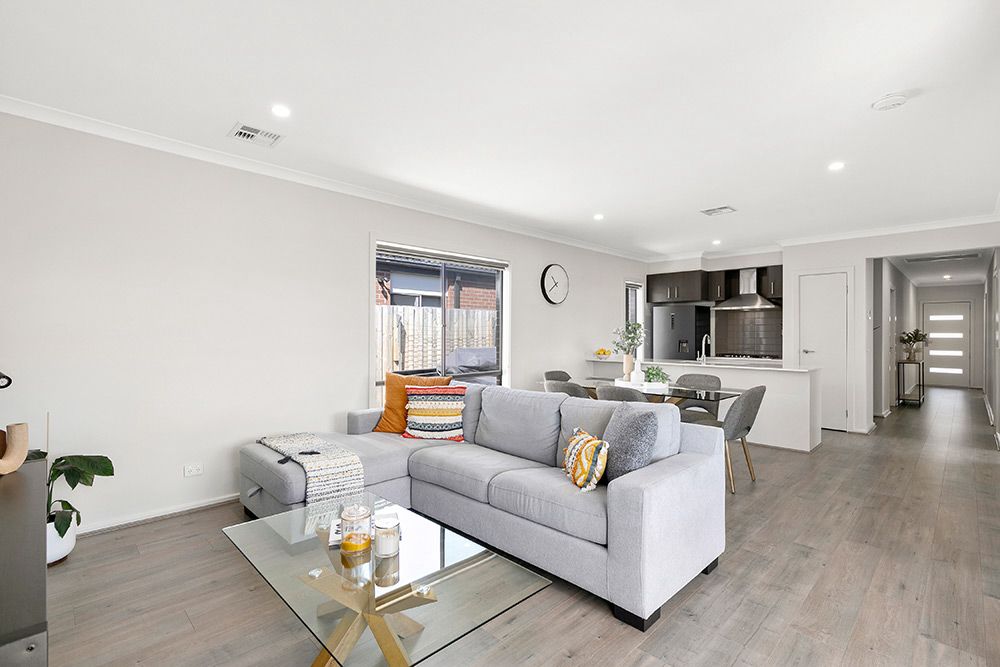 12 Darmain Drive, Greenvale, VIC 3059