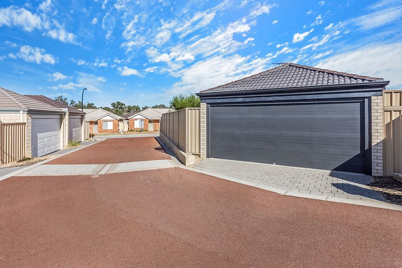 7 Tain Way — photo 17 of 18