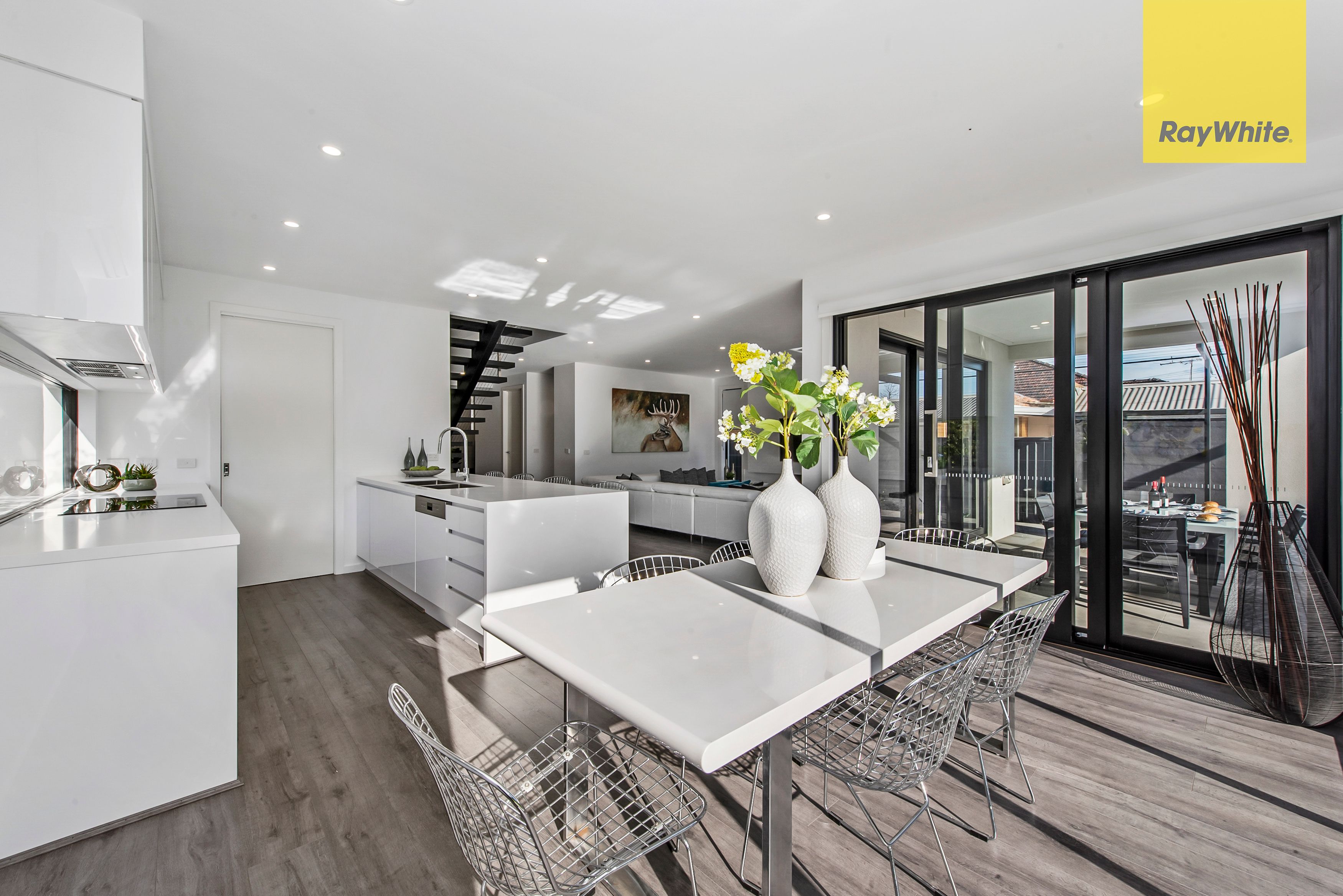 7 Lake Street, Avondale Heights, VIC 3034