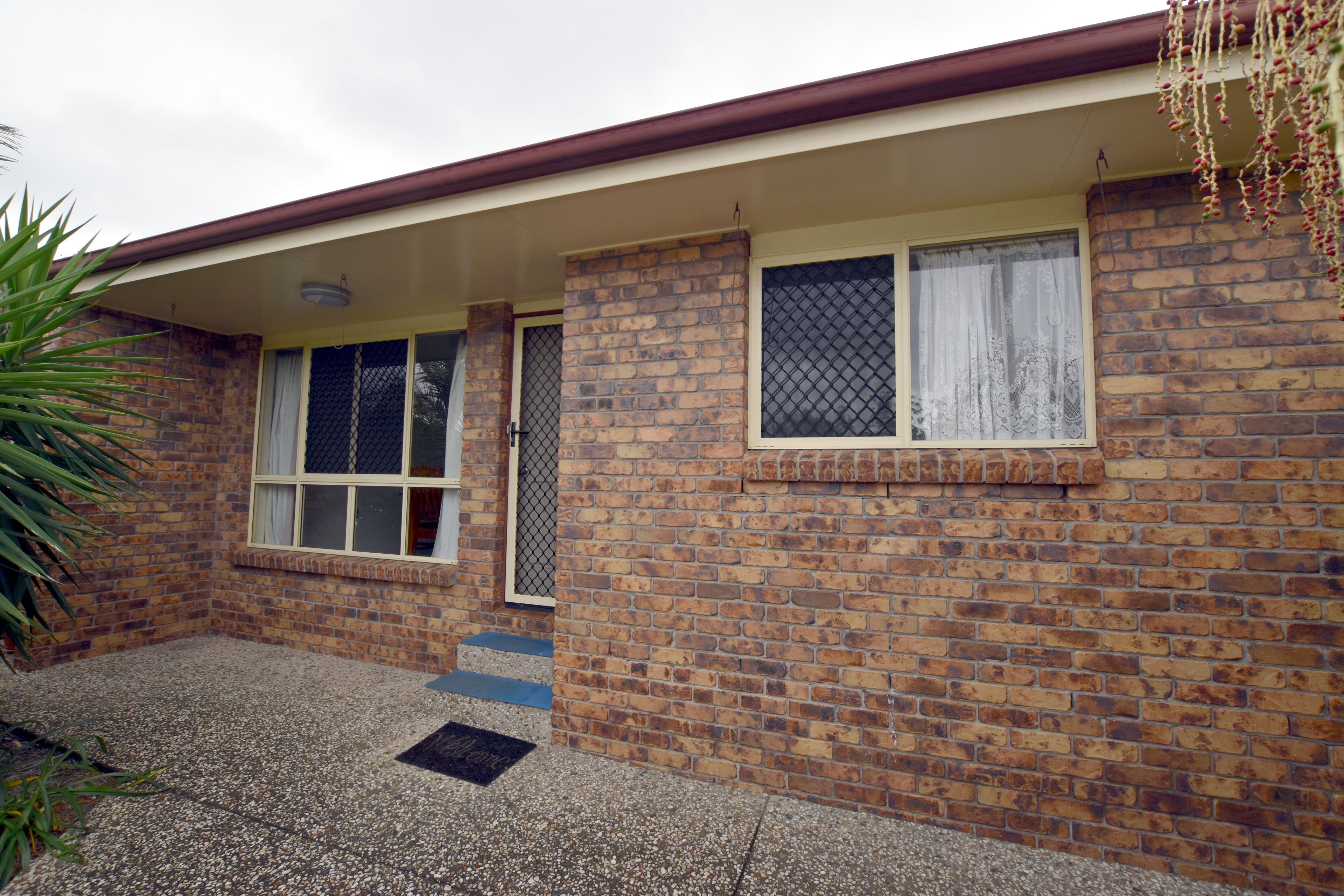 2/104 Sun Valley Road, Kin Kora, QLD 4680