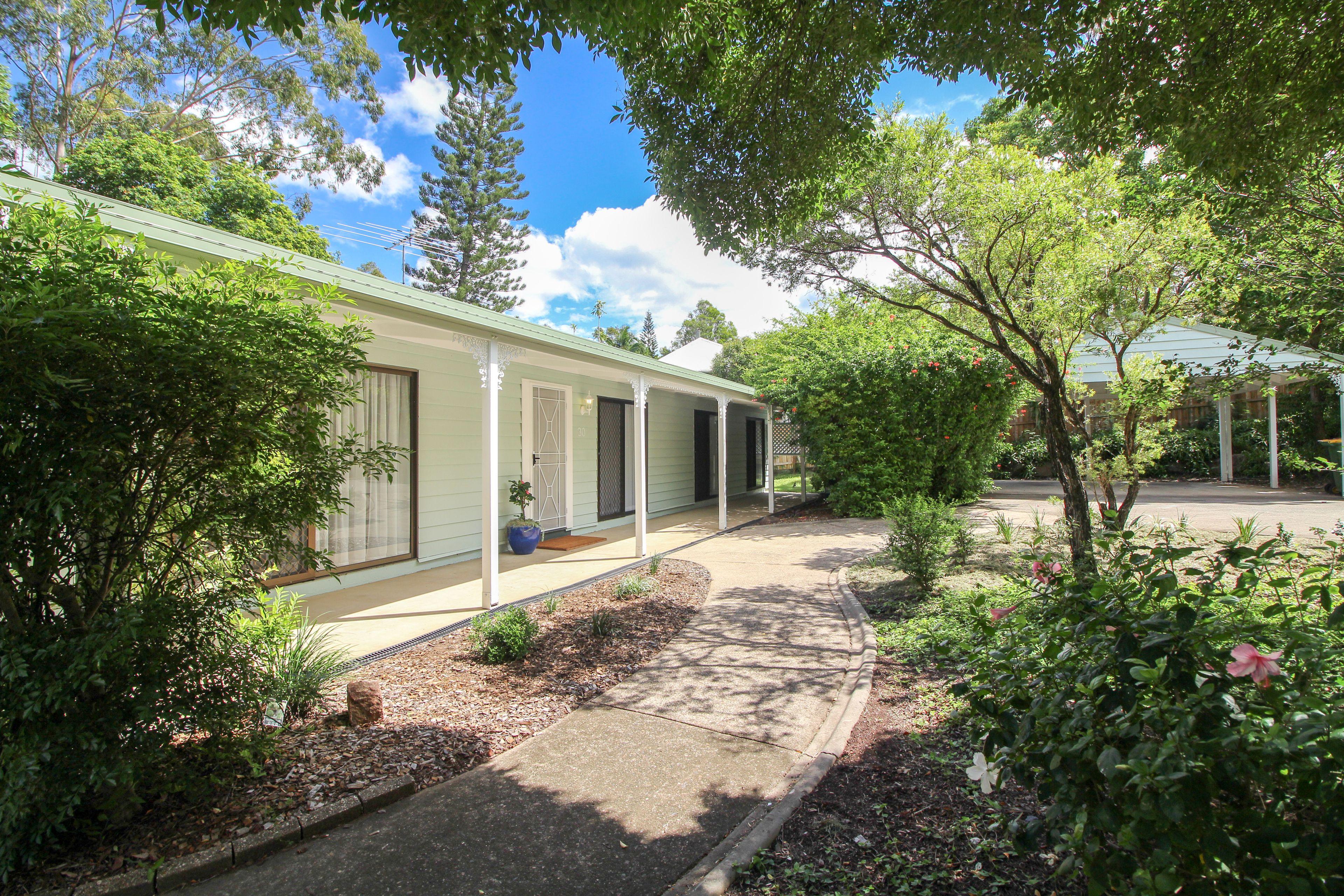 30 Carinya Crescent, Karana Downs QLD 4306
