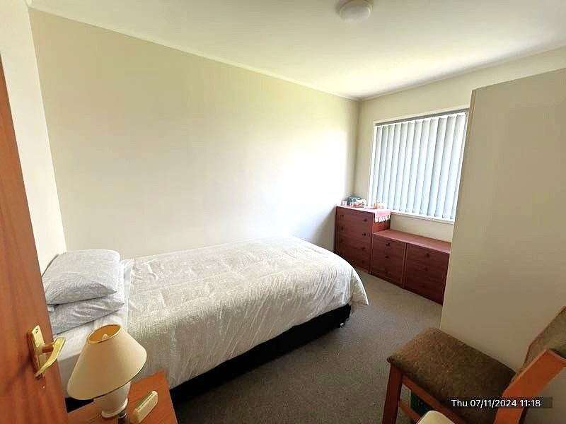 2/6 Papatahi Place, Henderson, Waitakere City