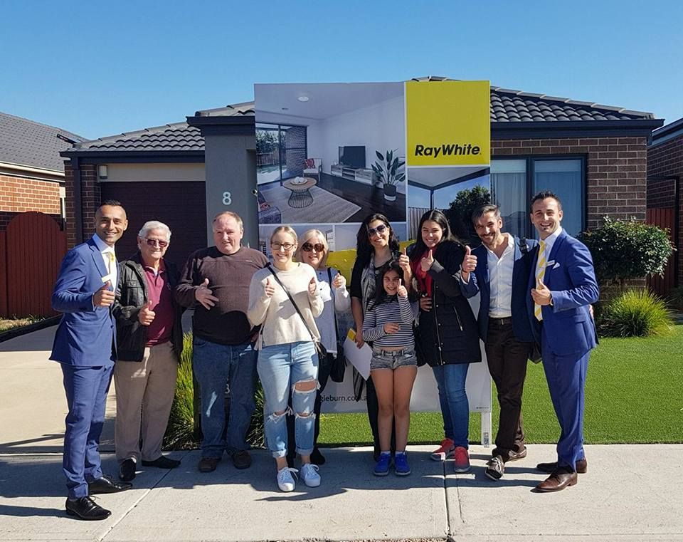 8 Silverwood Drive, Greenvale, VIC 3059