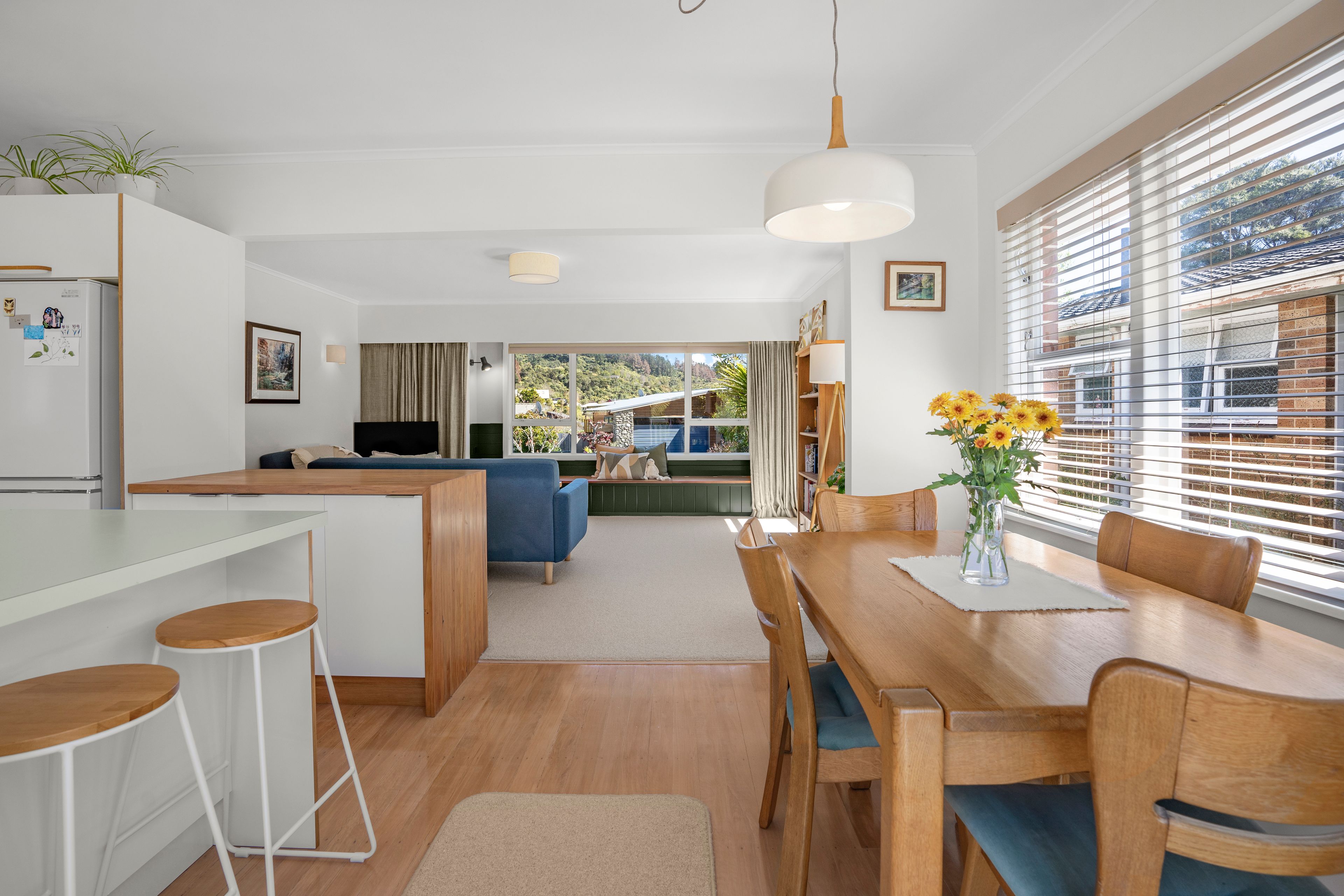 Photo 8 of 41 Sunbrae Drive, Silverstream, Upper Hutt