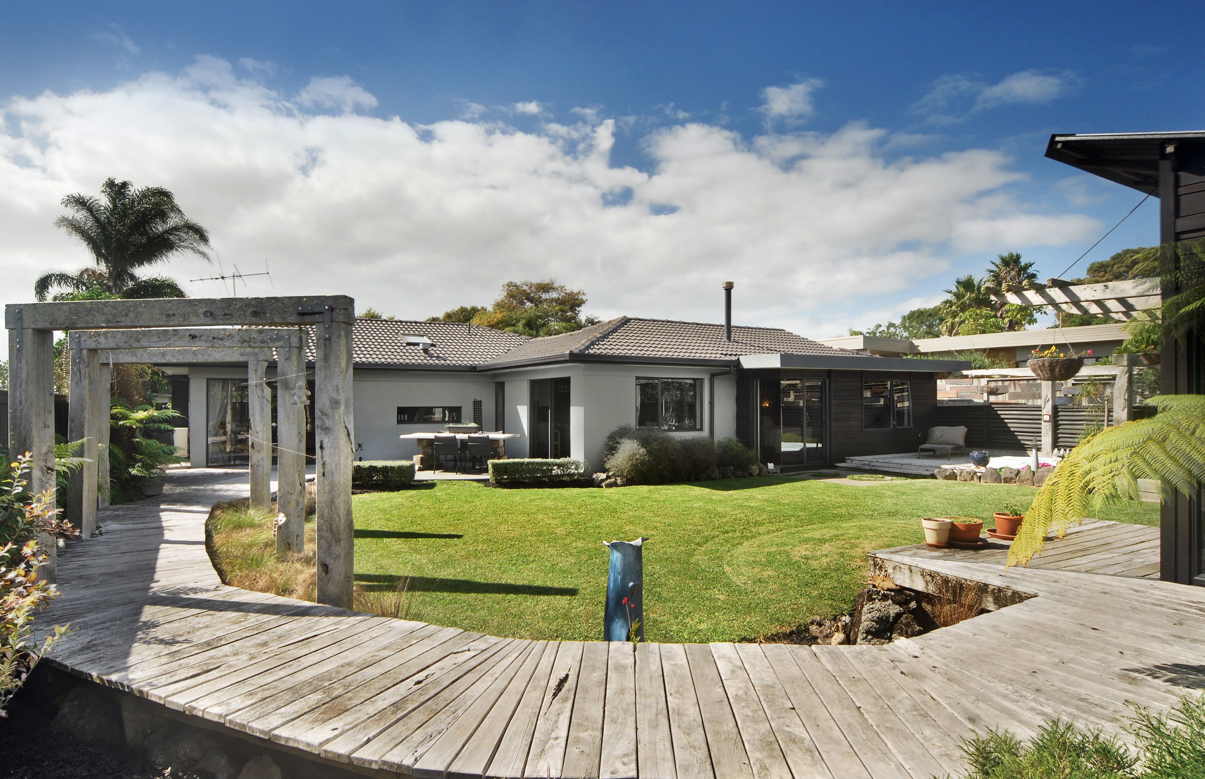 7 Holly Way, Farm Cove, Manukau City