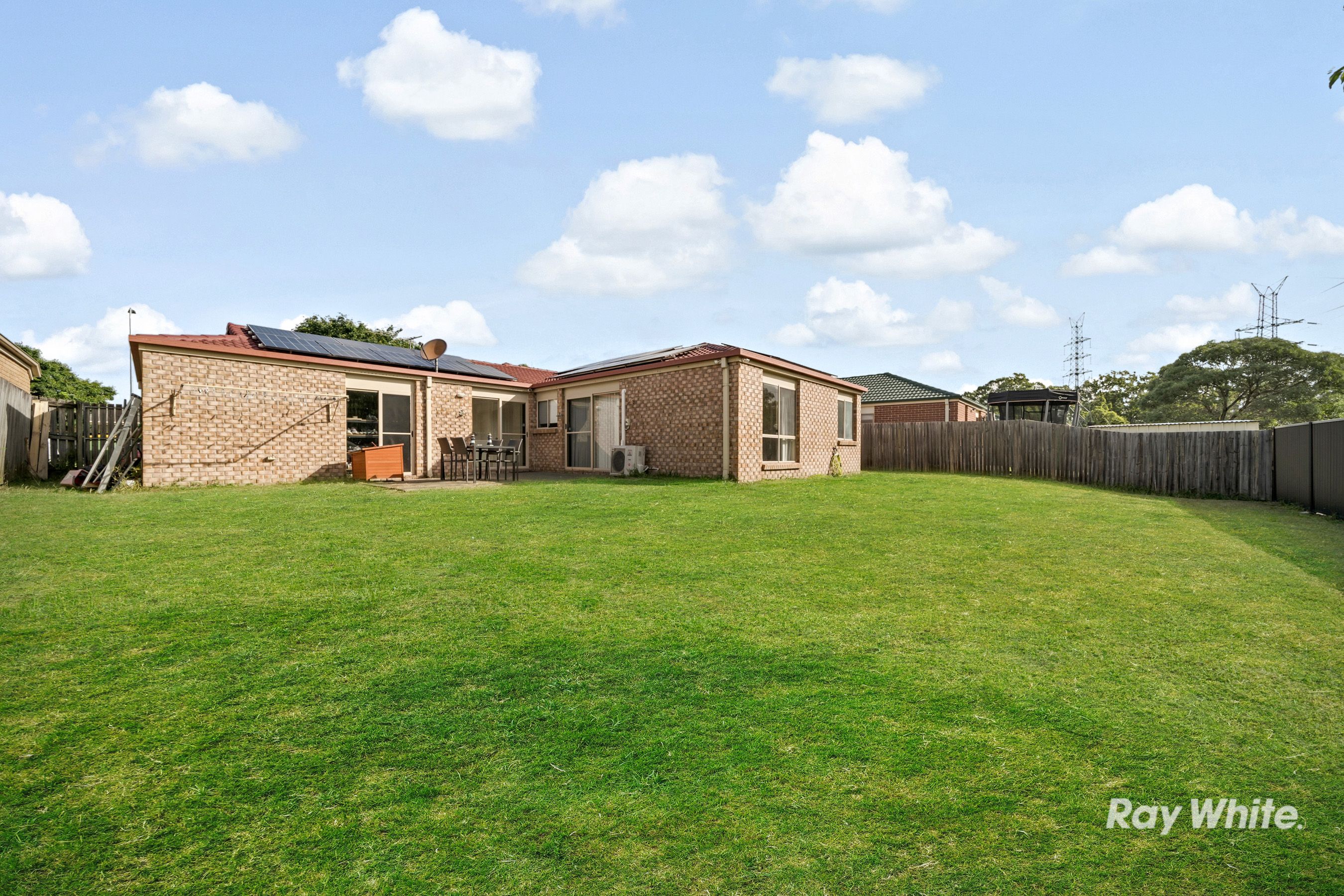 32 Allenby Drive, Meadowbrook, QLD 4131