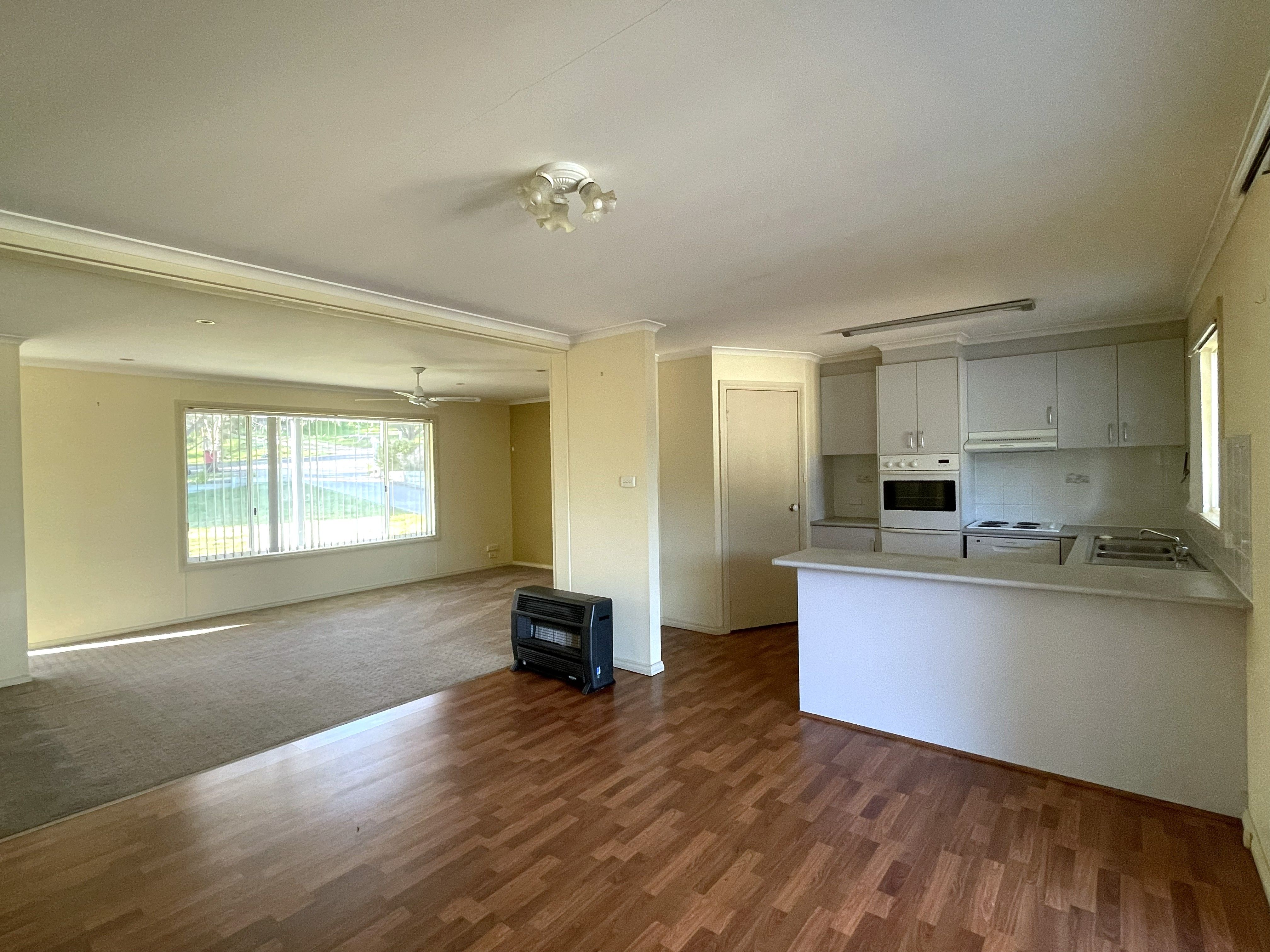 12 Nicholls Avenue — photo 6 of 25