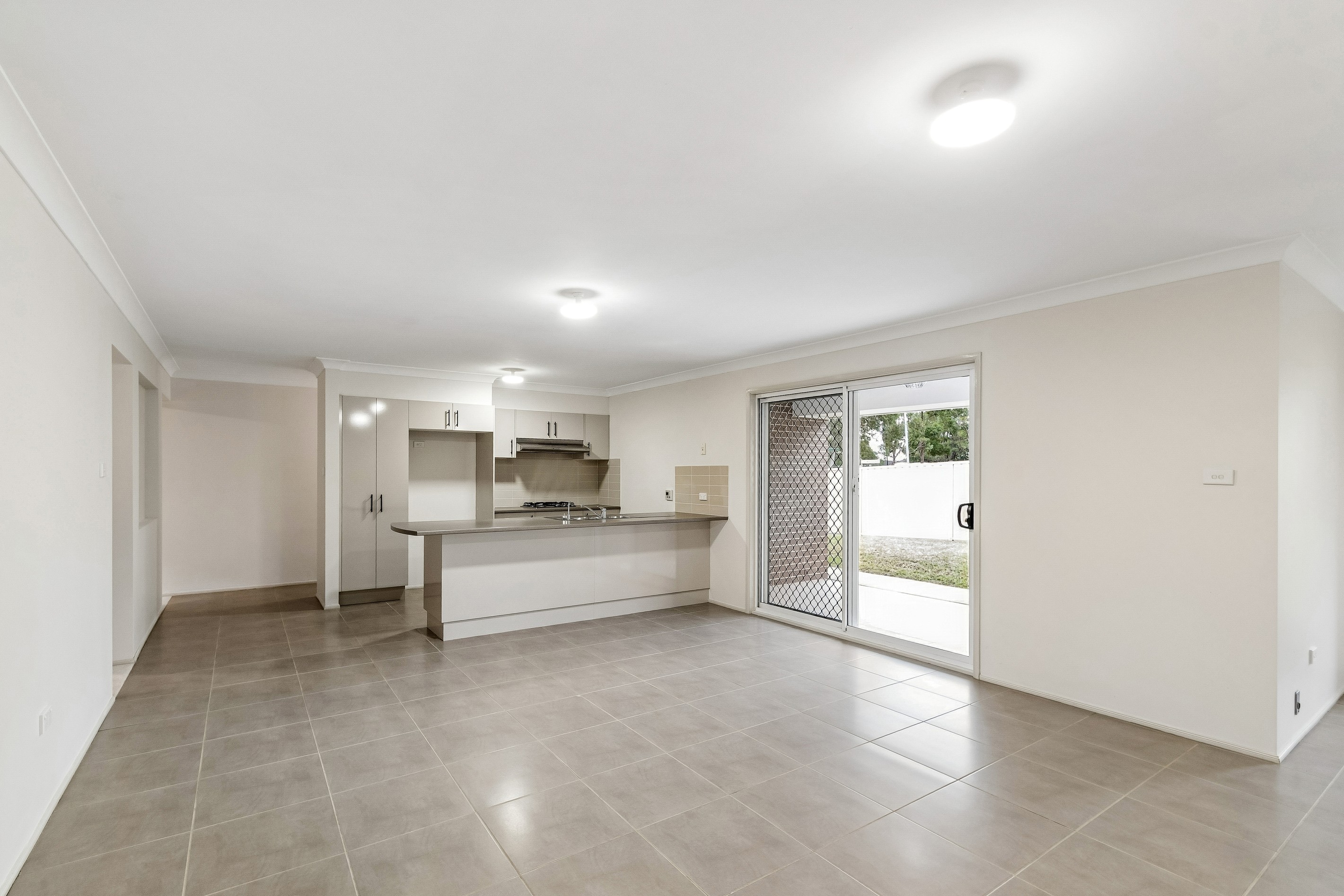 2 Norman Clark Crescent, Horsley, NSW 2530