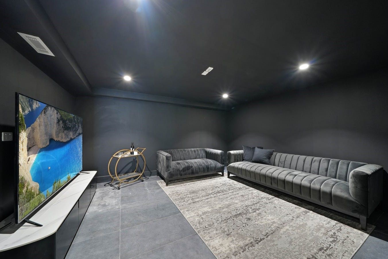 10 Dyson Street — photo 8 of 11