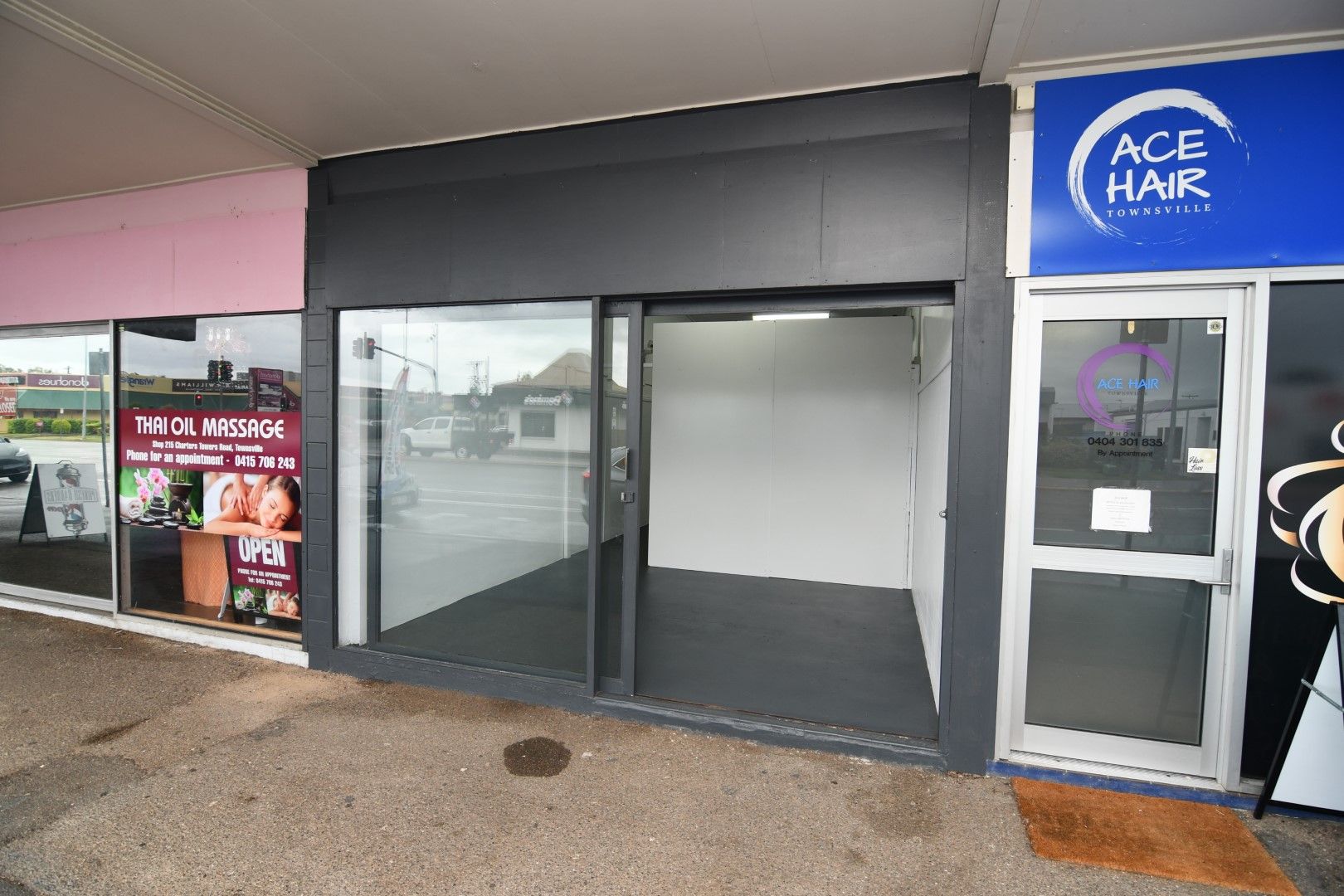 Shop B/213-215 Charters Towers Road, Mysterton, QLD 4812
