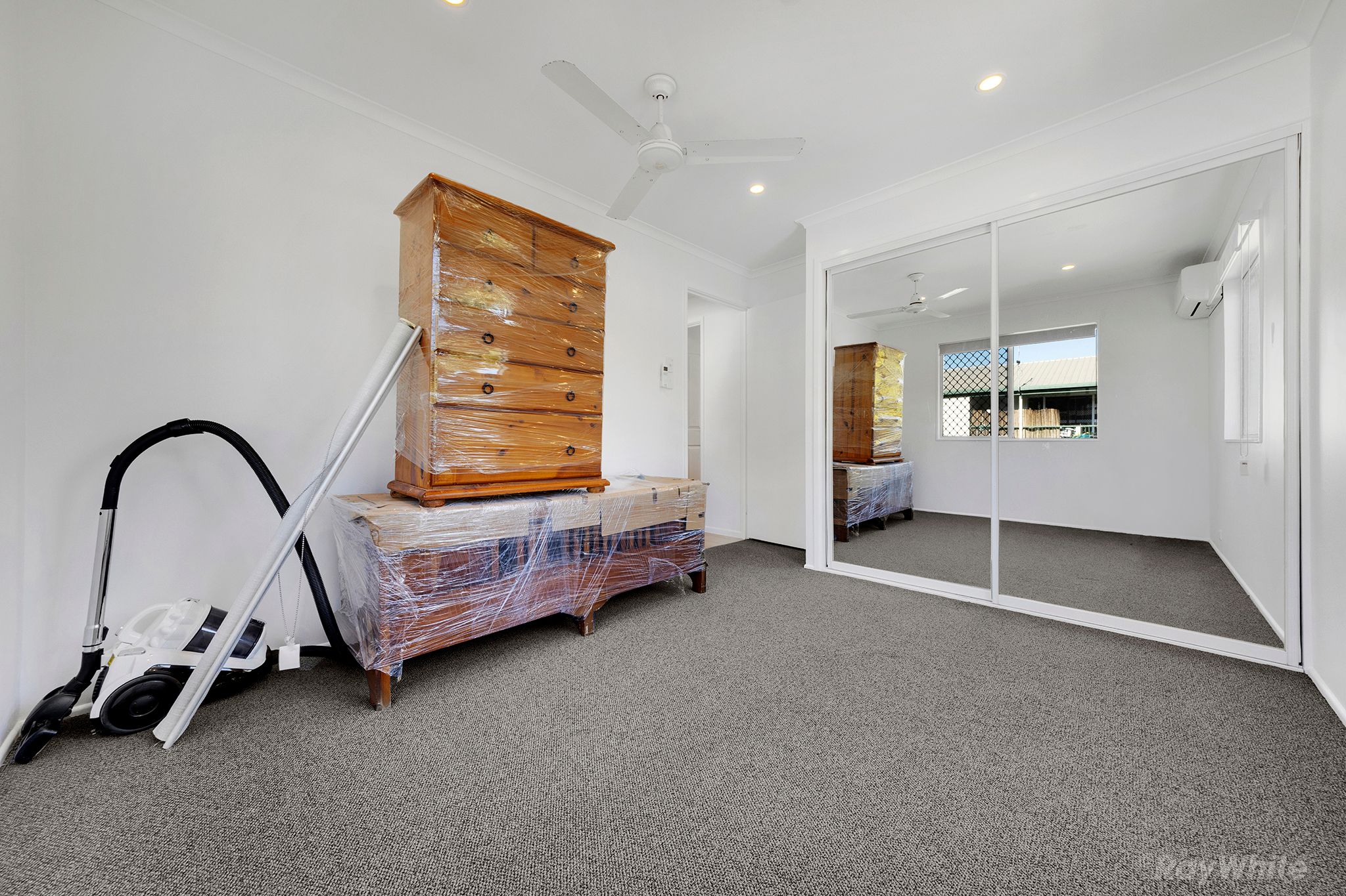 52 Bradford Road — photo 12 of 22