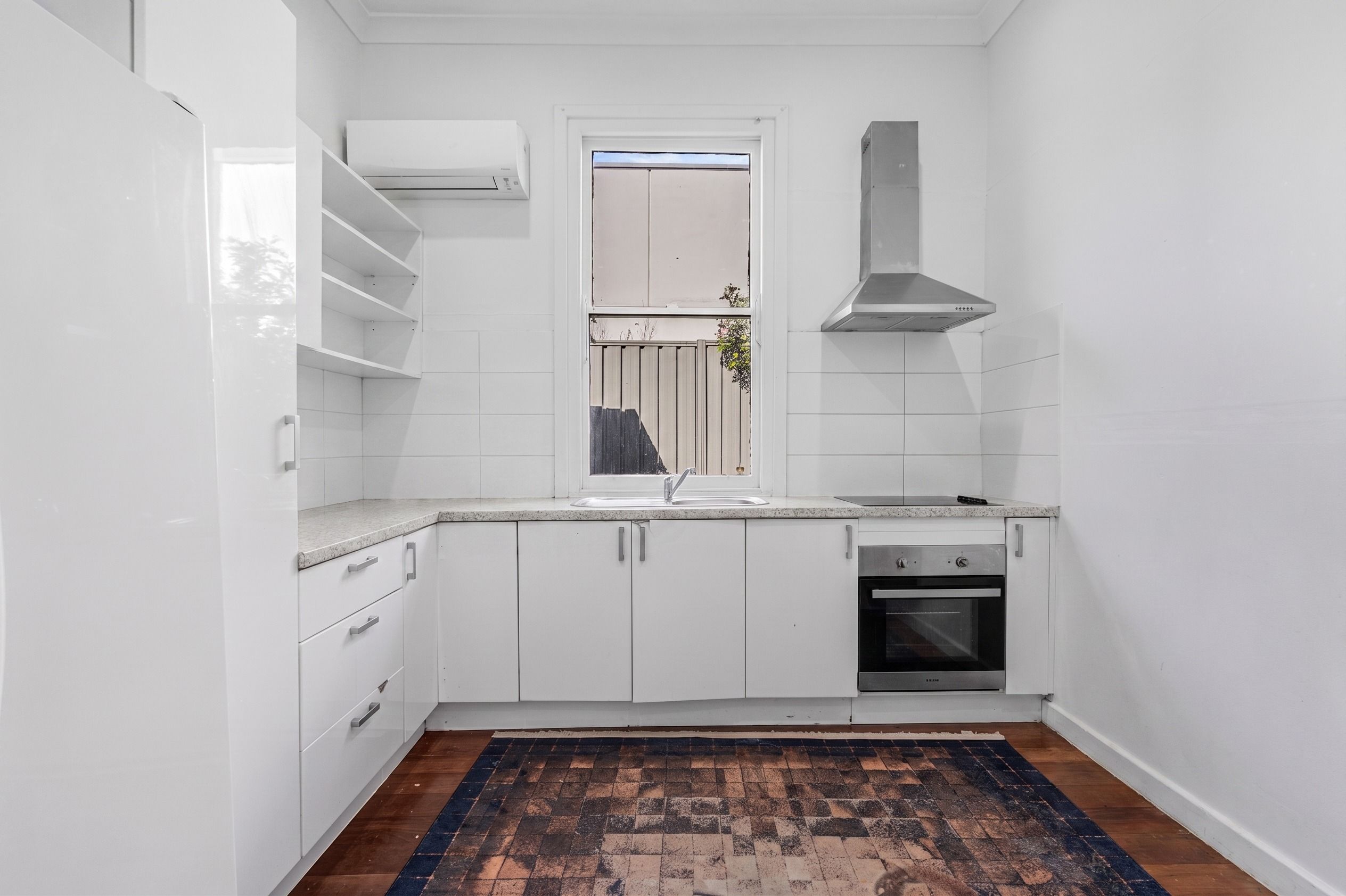 27 Fourth Road, Armadale, WA 6112