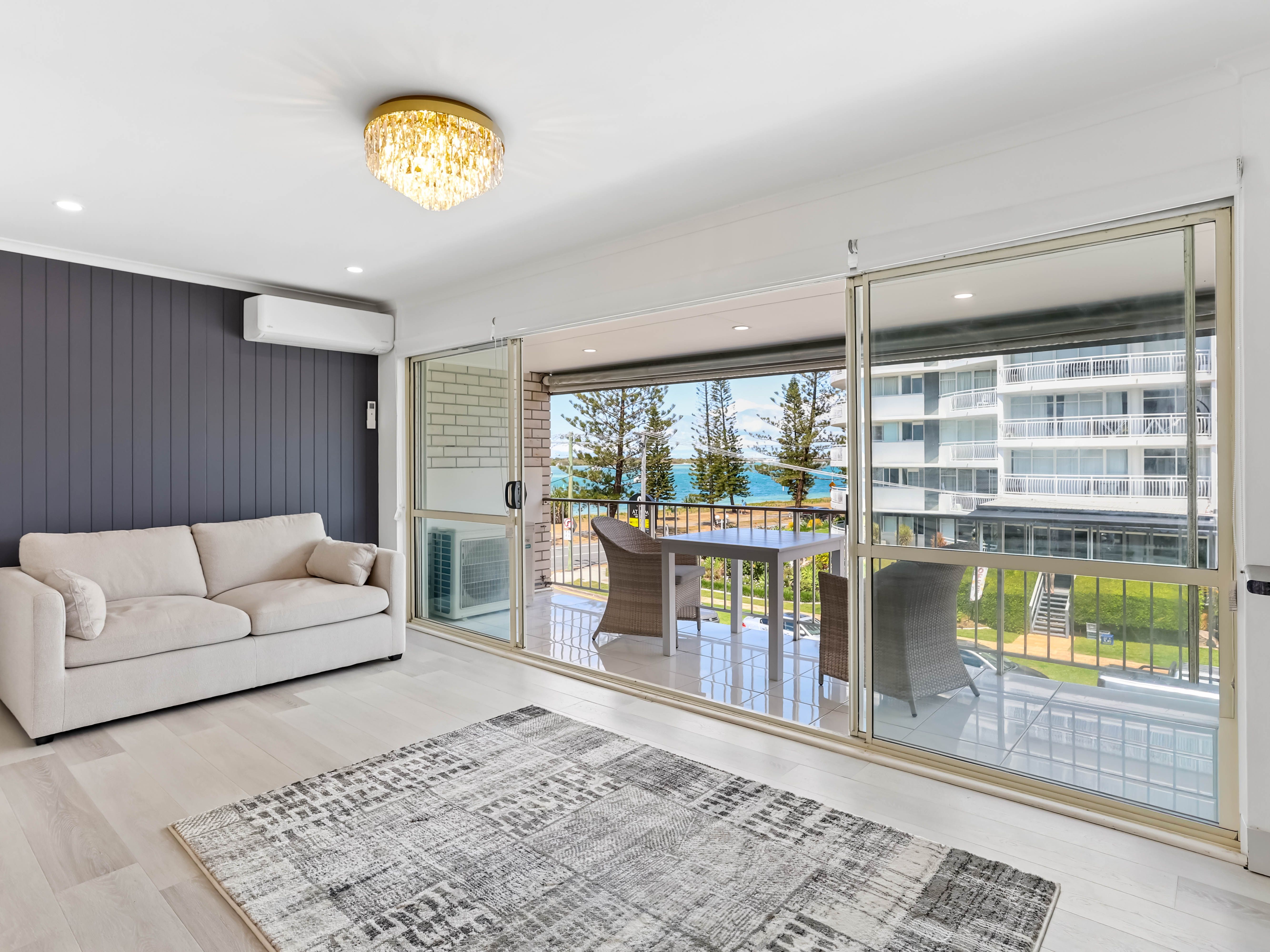 9/516 Marine Parade — photo 2 of 11