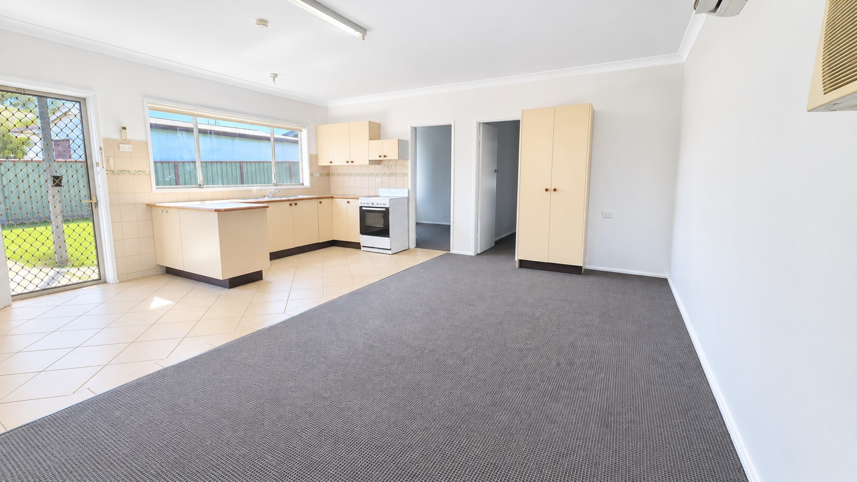 13 Coonanga Avenue, Budgewoi, NSW 2262