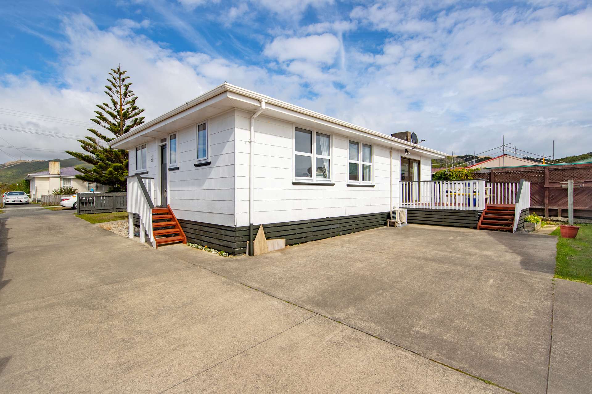 36 Whanga Crescent photo 1