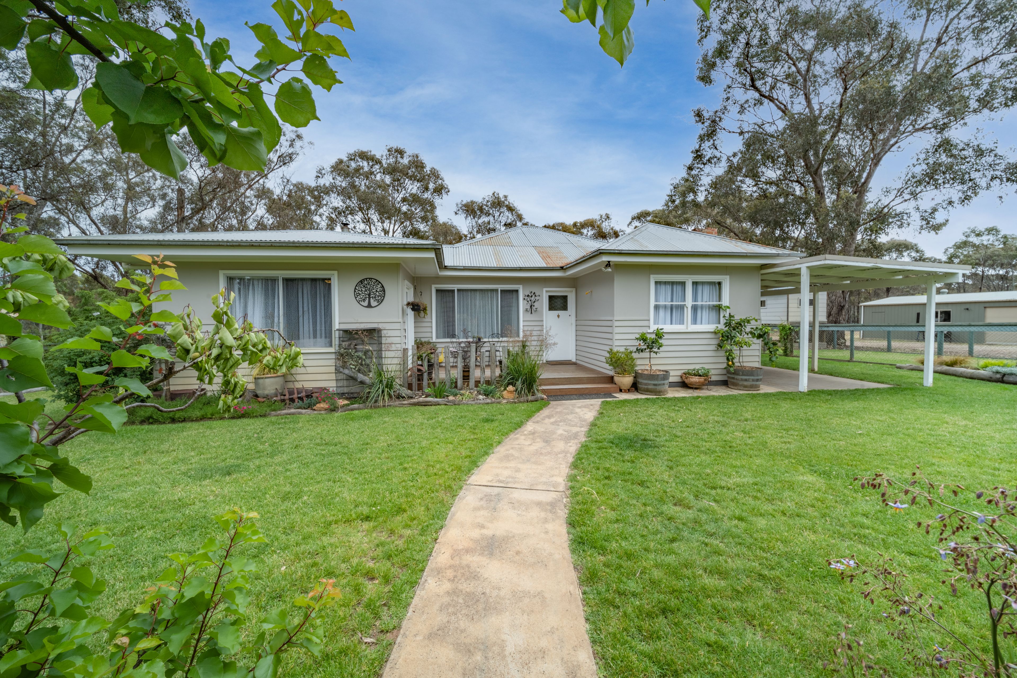 854 Crusoe Road, Lockwood South VIC 3551
