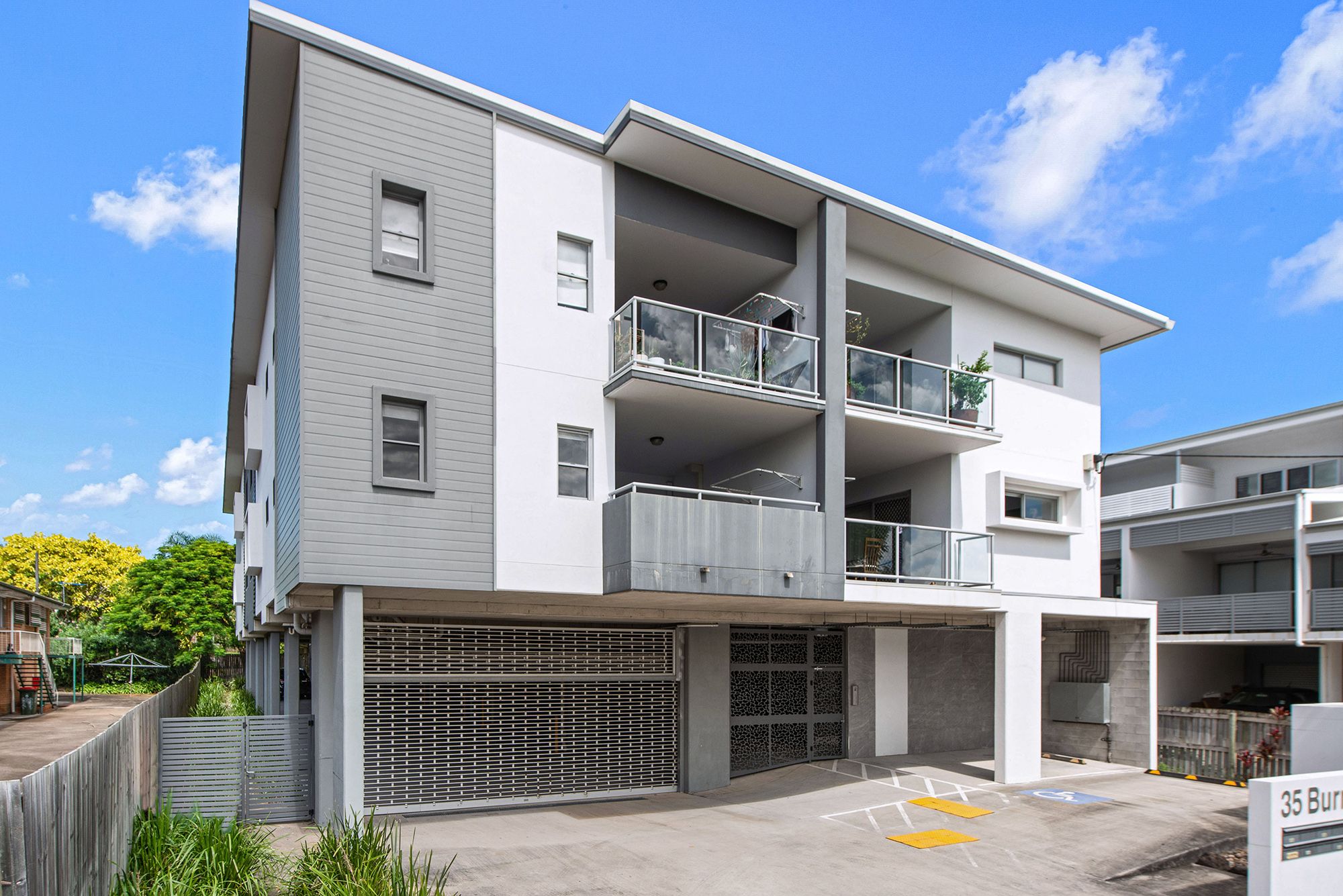 35 Burrai Street, Morningside QLD 4170