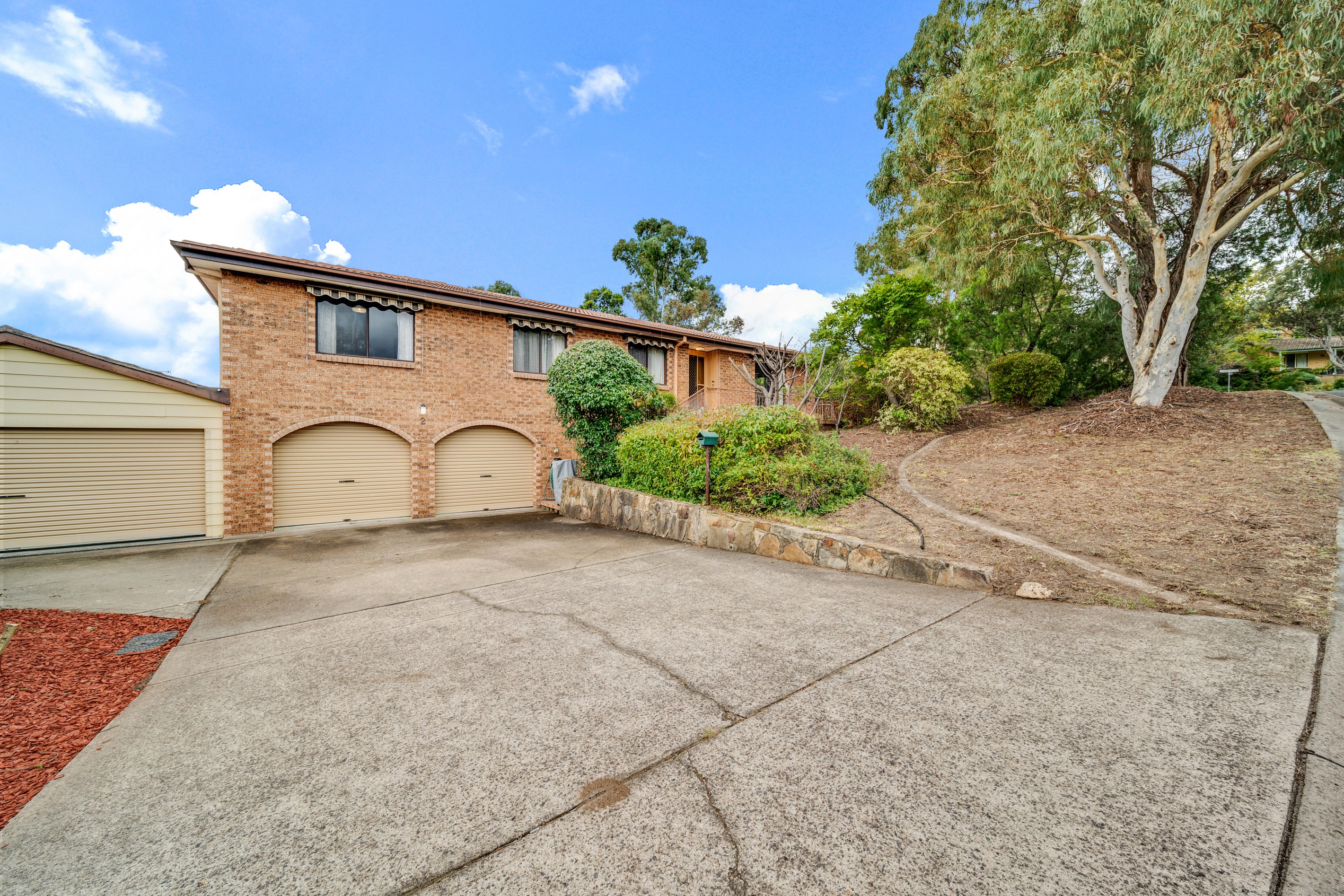 2 Angliss Place, Wanniassa, ACT 2903
