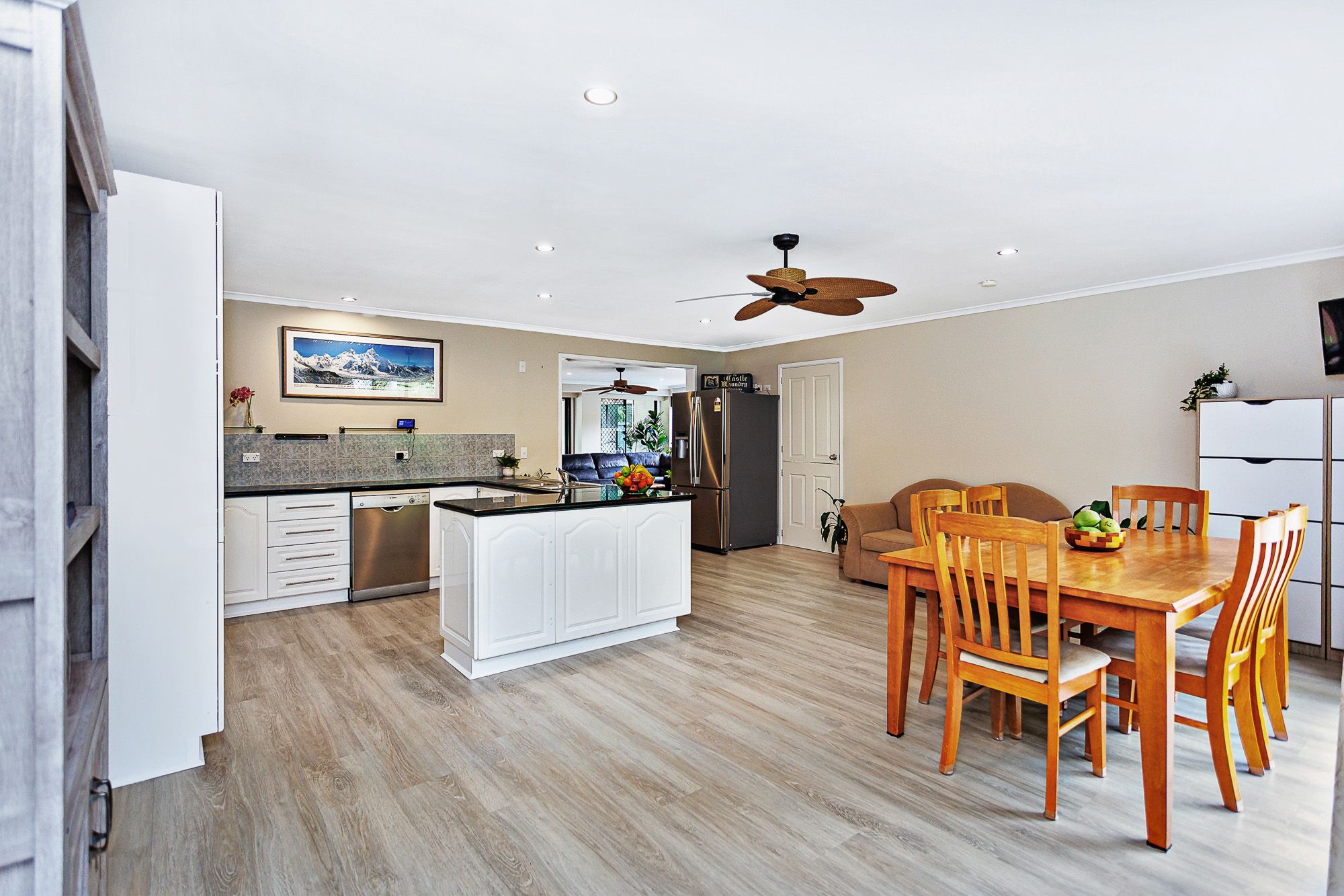 29 Kenneth Drive, Highland Park, QLD 4211
