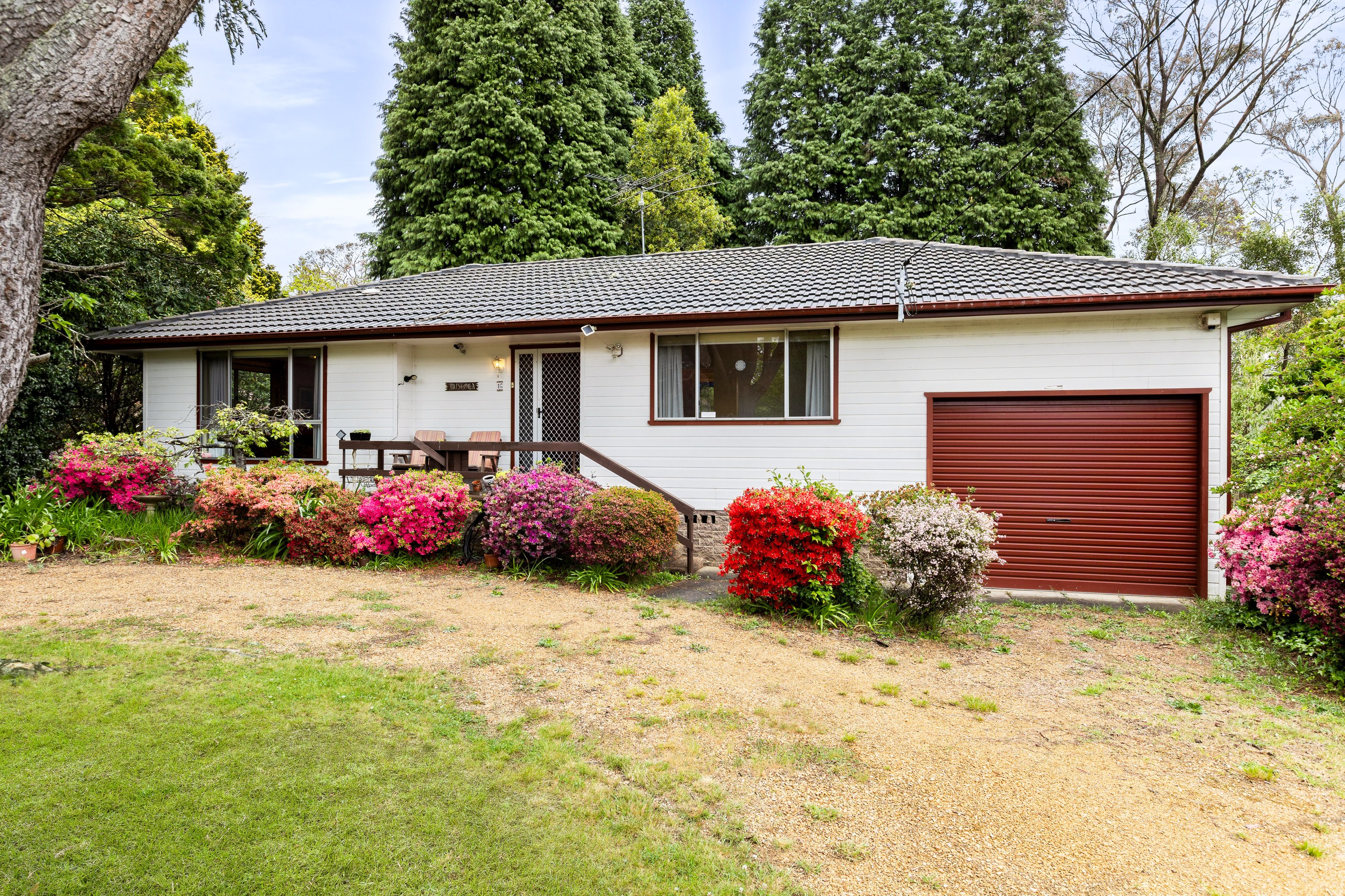 16 McLaren Crescent, Blackheath, NSW 2785