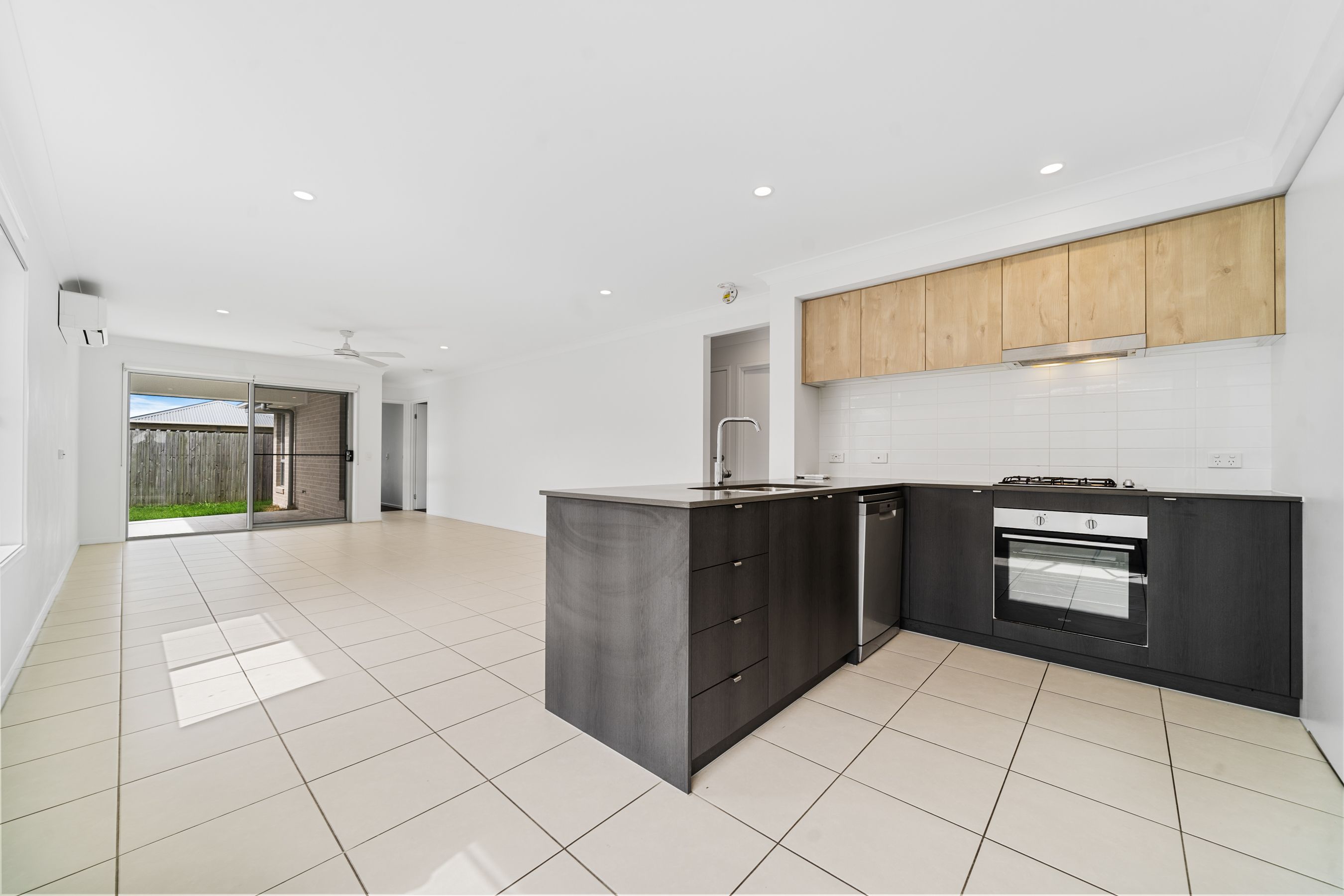 11 Austin Way, Park Ridge, QLD 4125