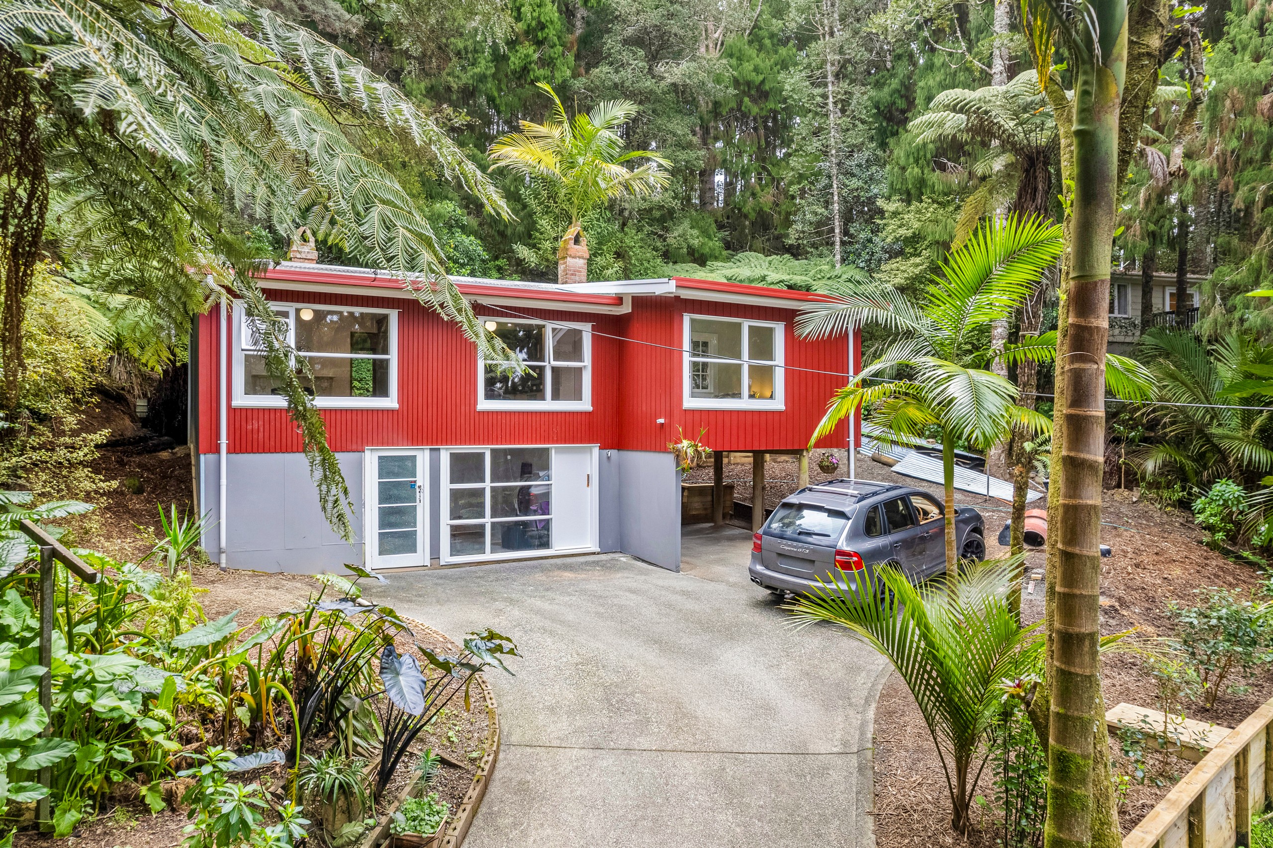 12 Kauri Loop Road, Oratia, Waitakere City