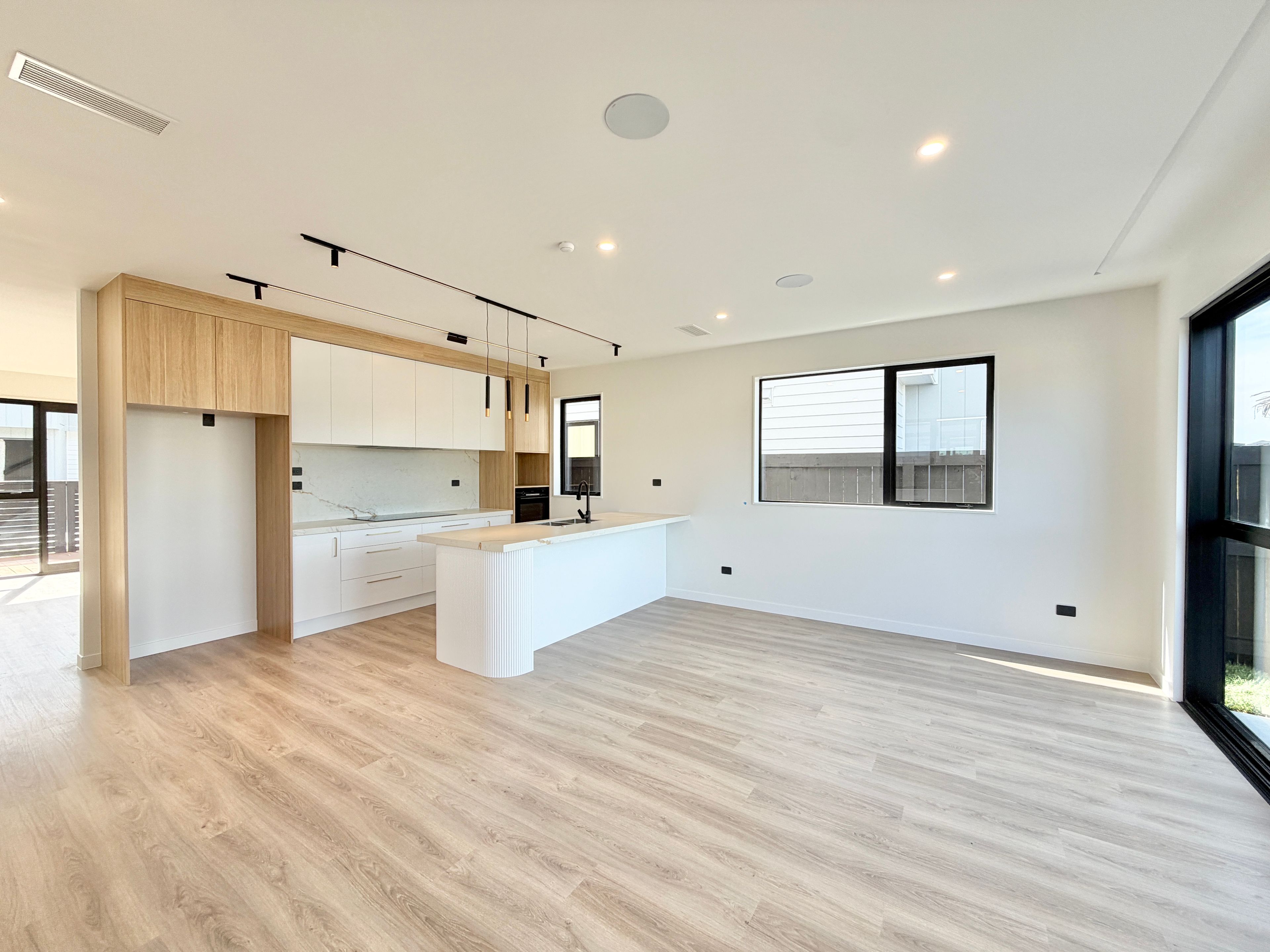 6 Honohono Avenue, Milldale, Rodney