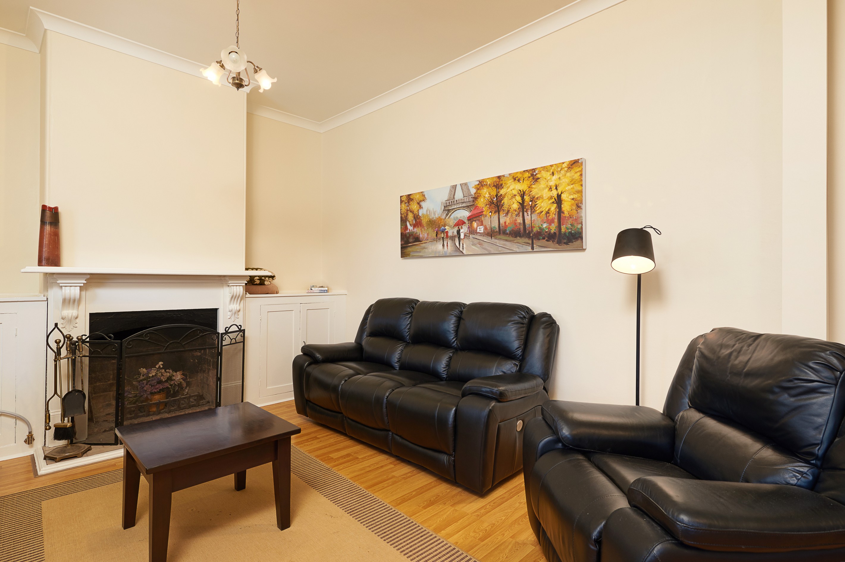 33 Fox Street, Wagga Wagga, NSW 2650