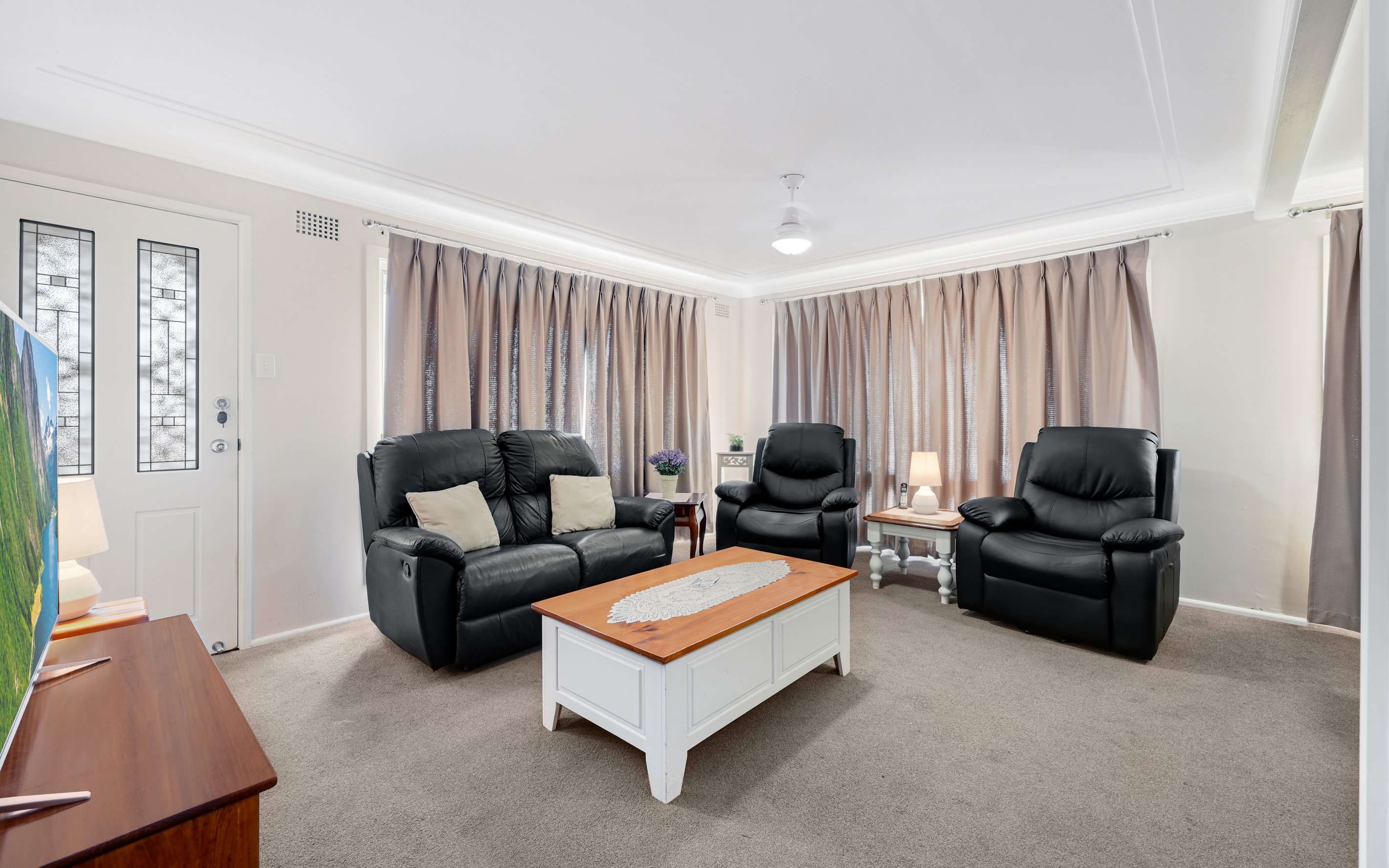 14 Wattle Avenue, Macquarie Fields, NSW 2564