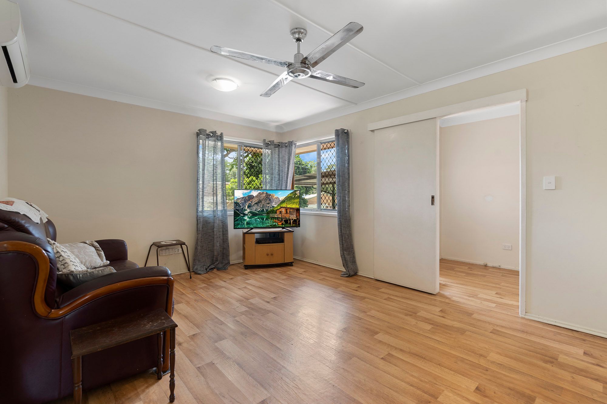 12 Esplen Street, Slacks Creek, QLD 4127