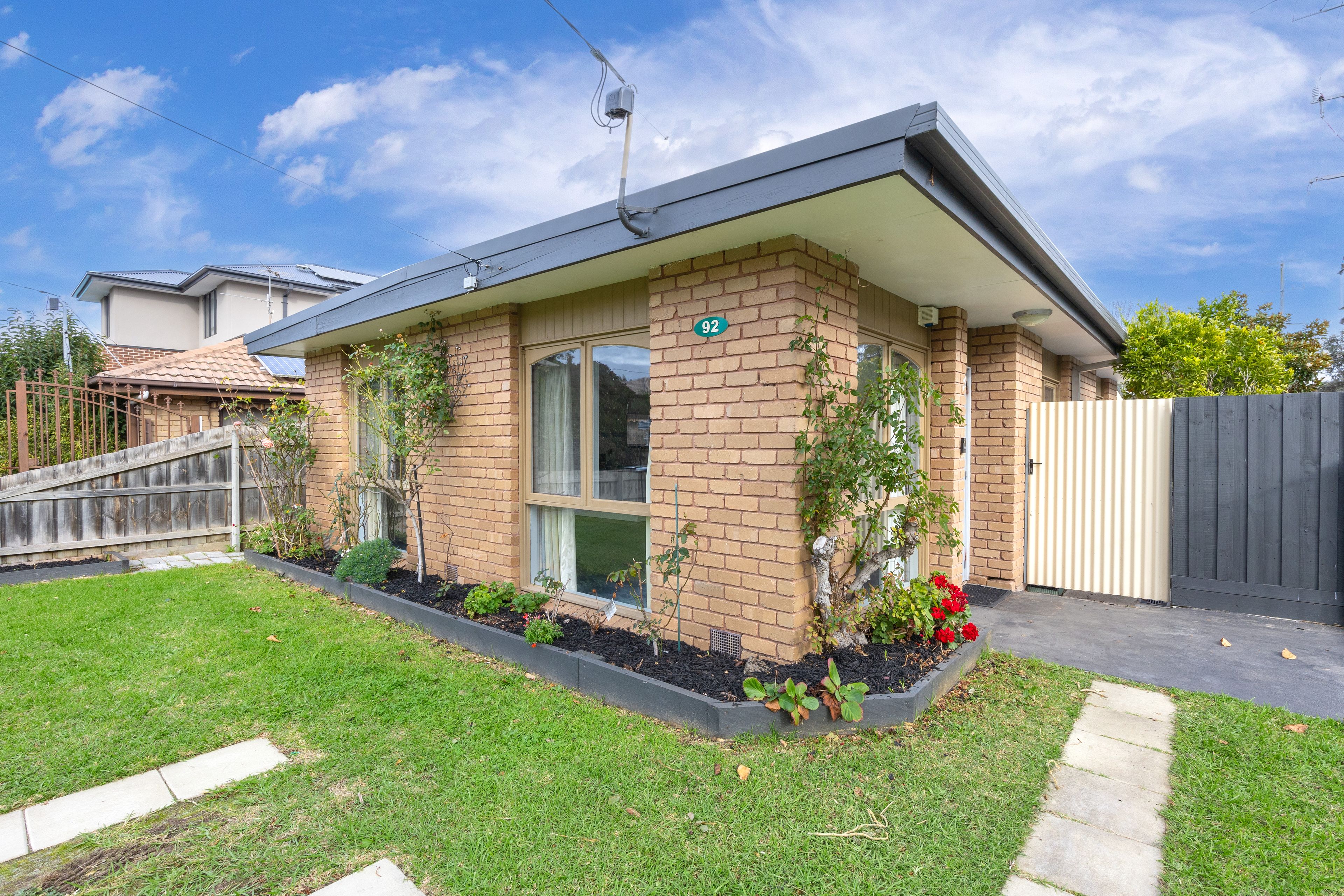 92 Seventh Avenue, Rosebud VIC 3939
